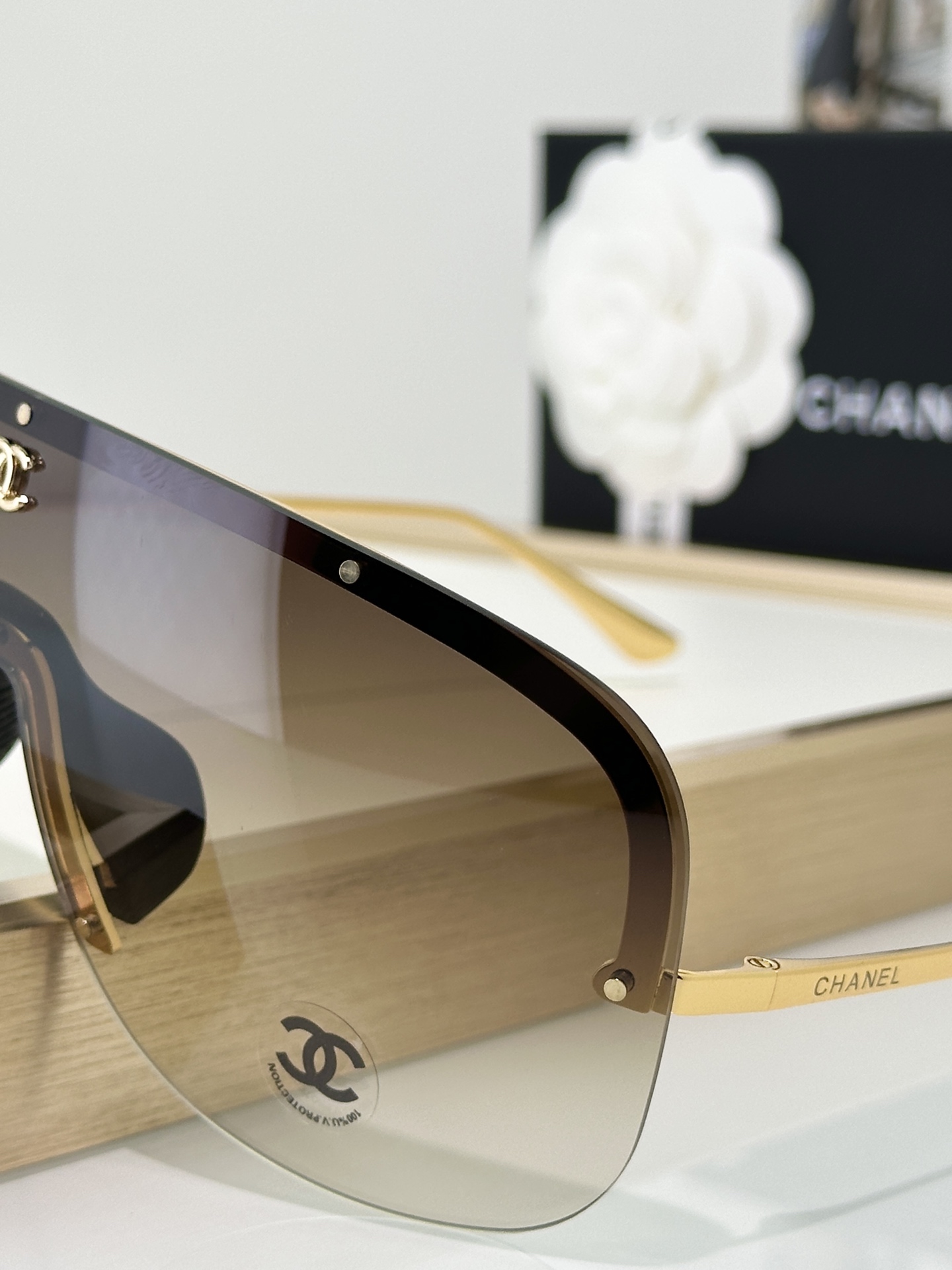 Chanel Sunglasses CH9590