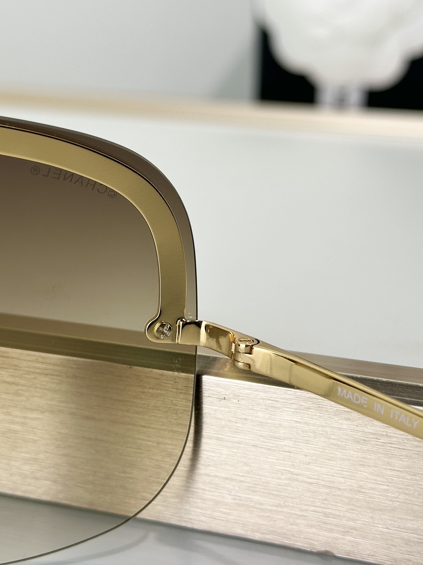 Chanel Sunglasses CH9590