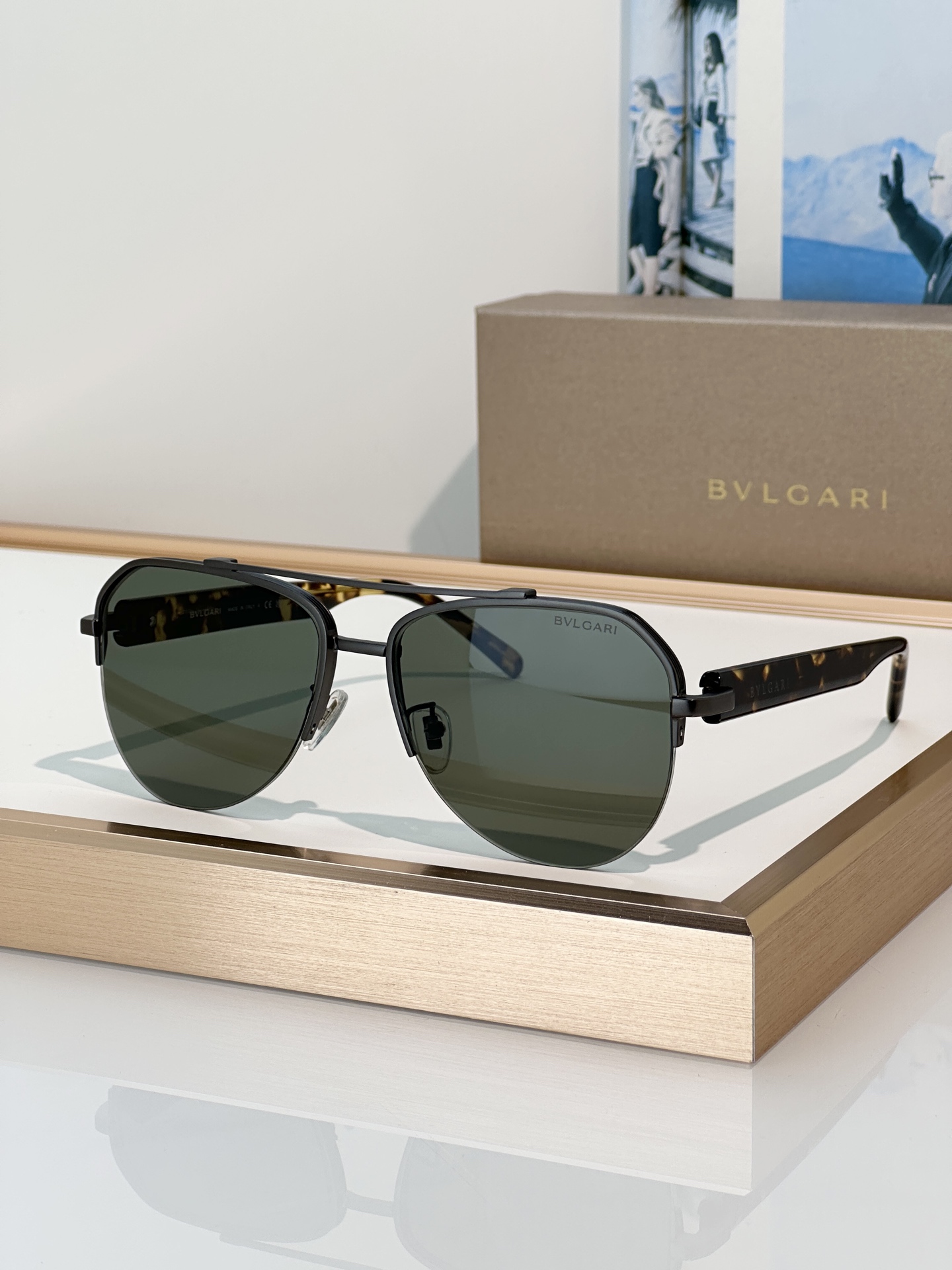 Bvlgari Sunglasses BV40090U