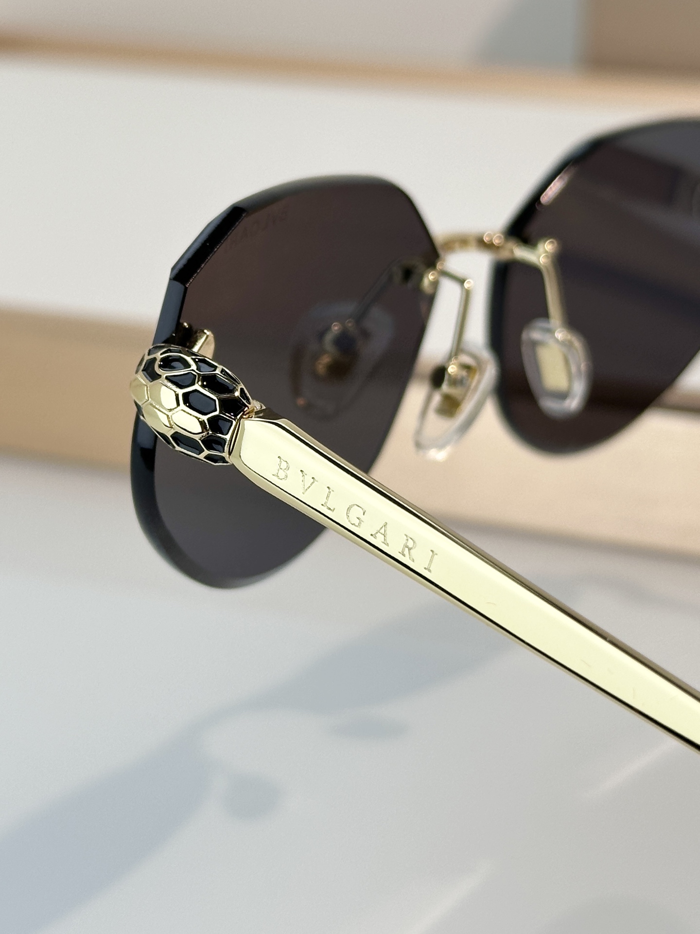 Bvlgari Sunglasses BV40059U