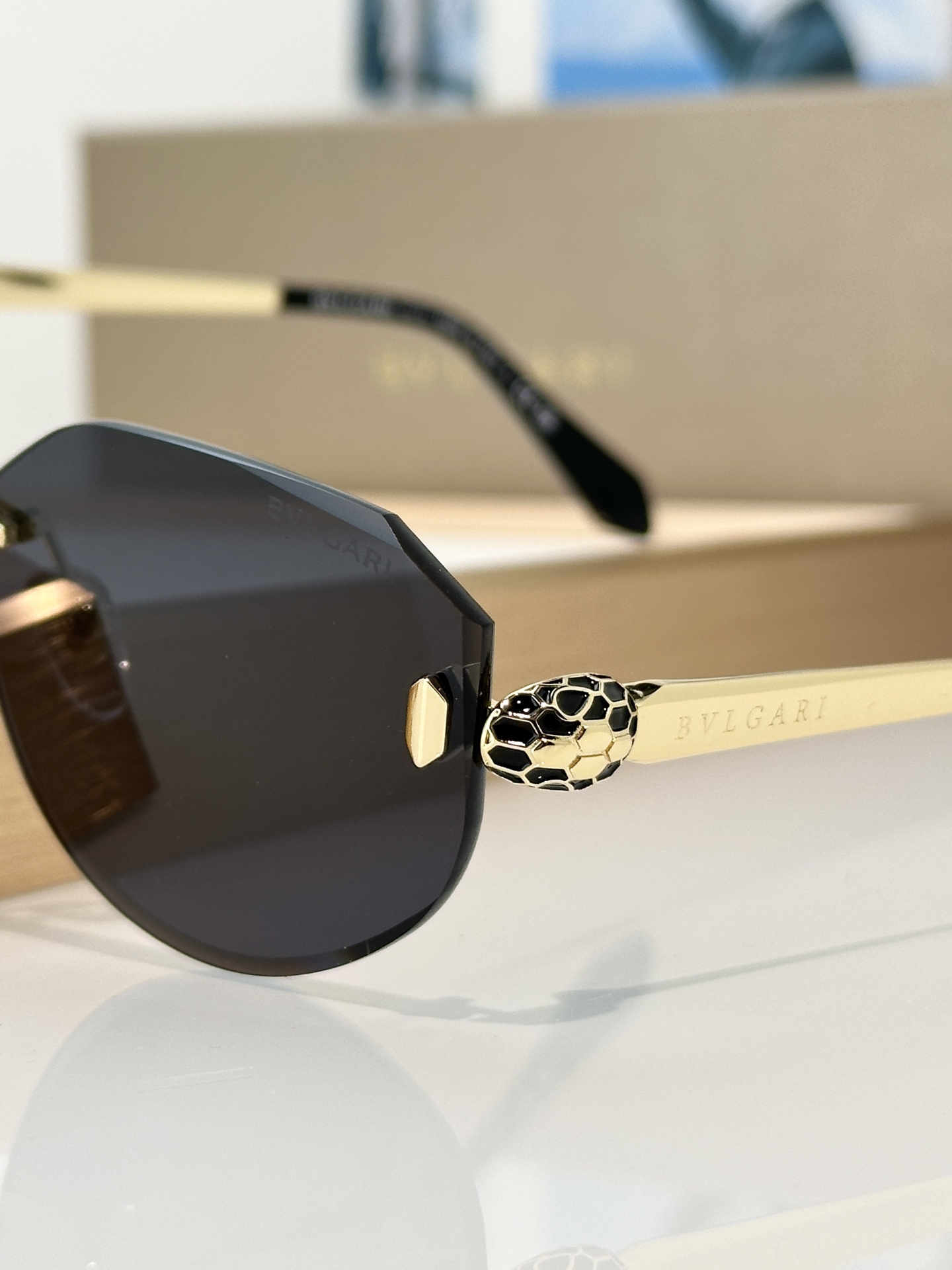Bvlgari Sunglasses BV40059U