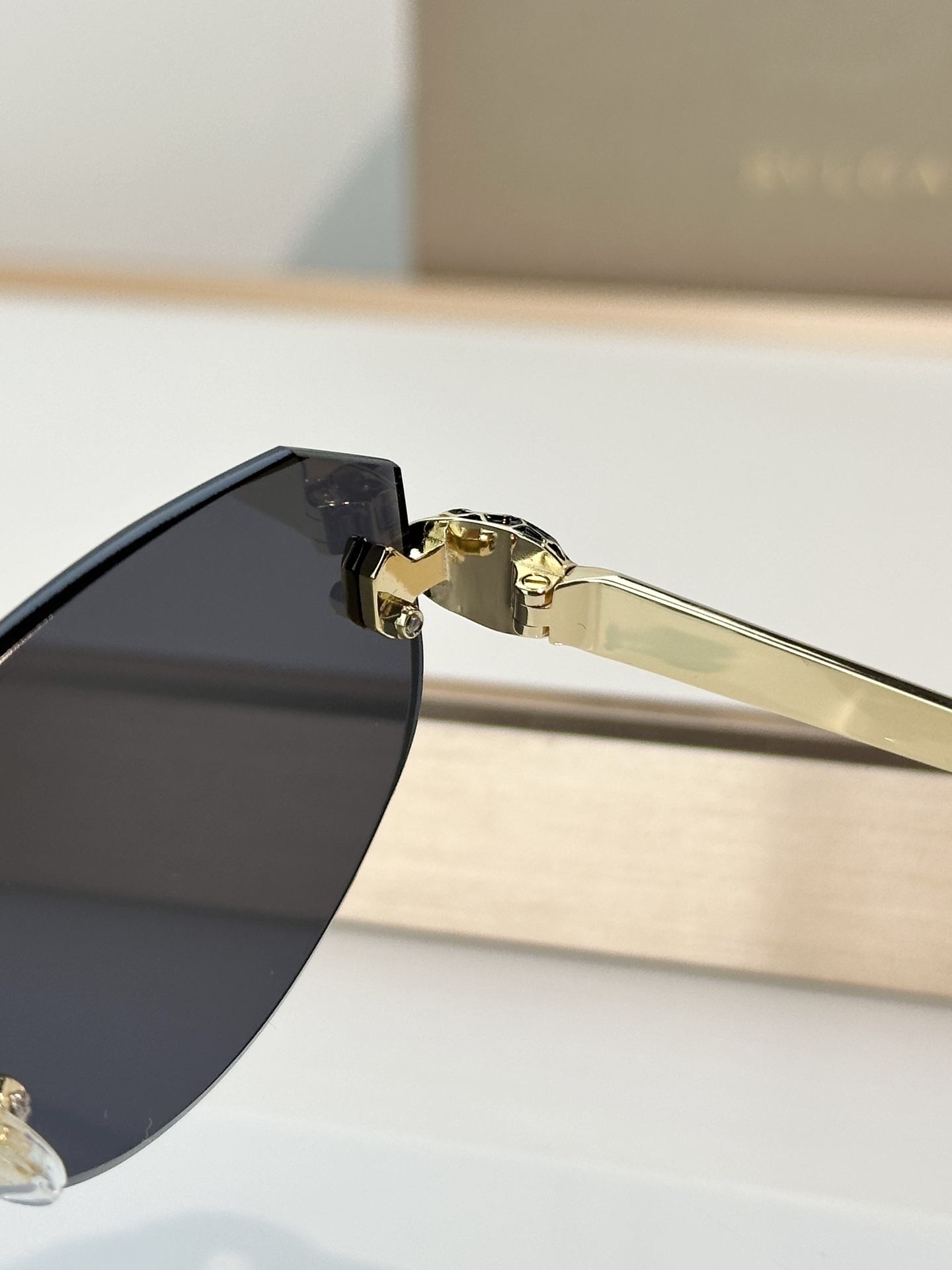 Bvlgari Sunglasses BV40059U