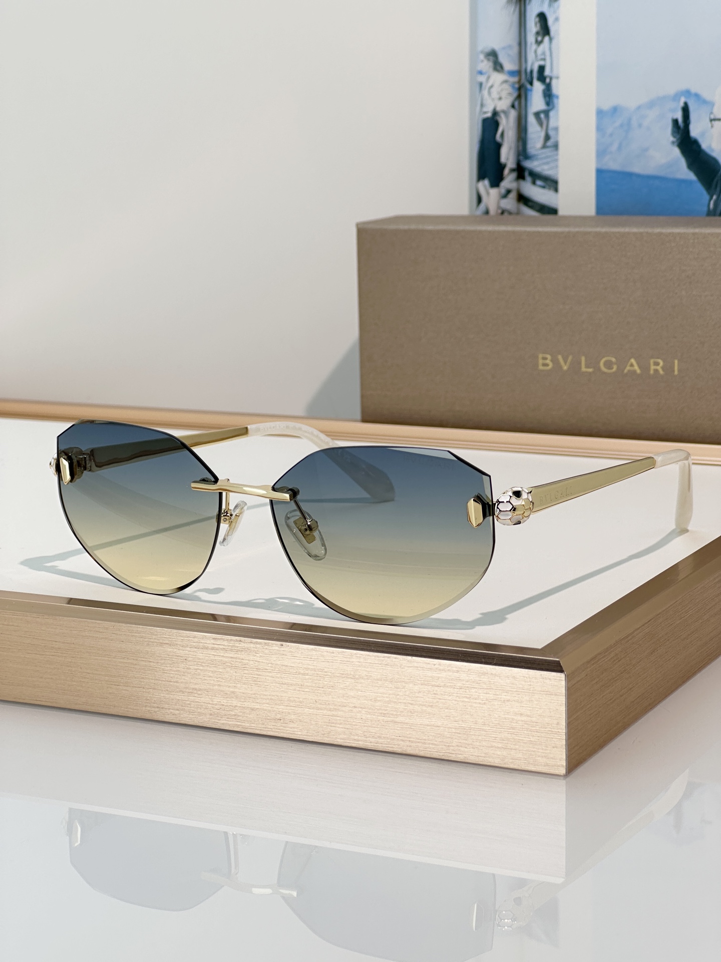 Bvlgari Sunglasses BV40059U