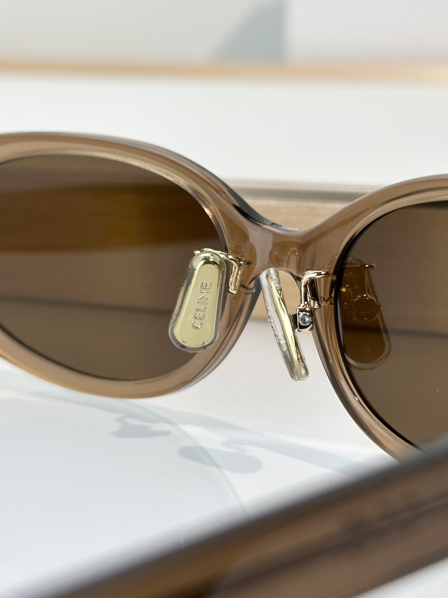 Designer Sunglasses CL50180F