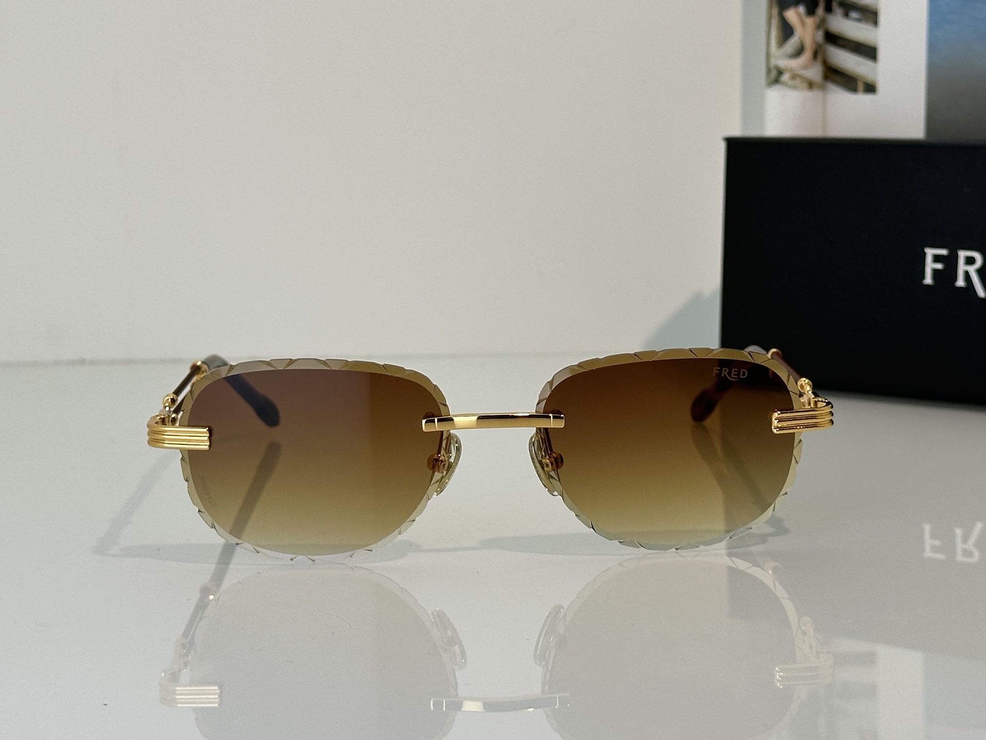 Designer Sunglasses FG57410U
