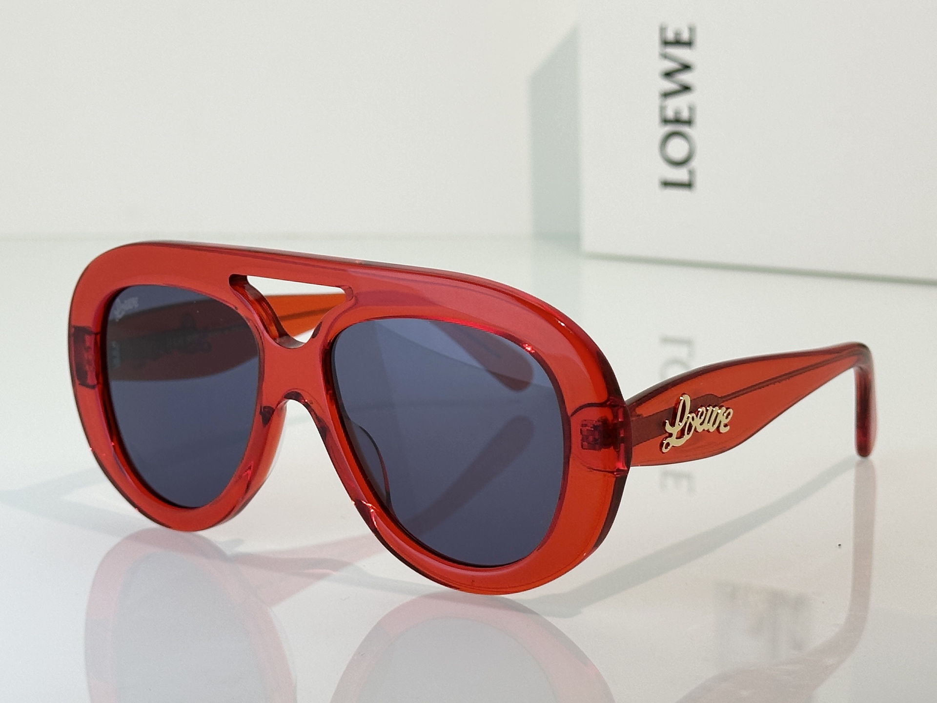 Loewe Sunglasses LW40144