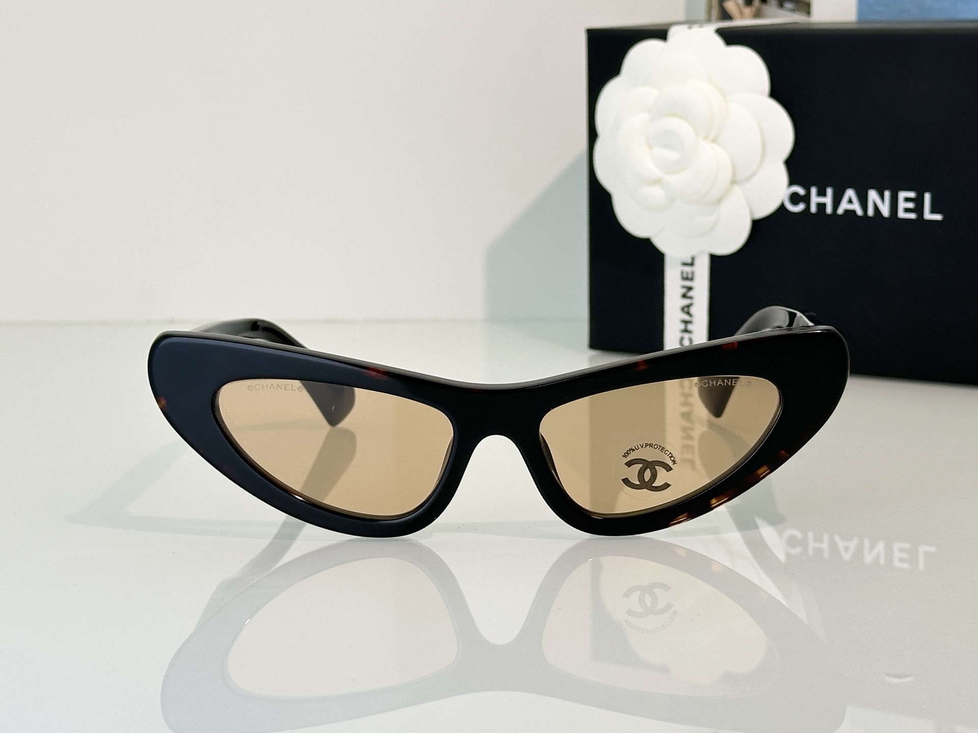 Chanel Sunglasses CH9203