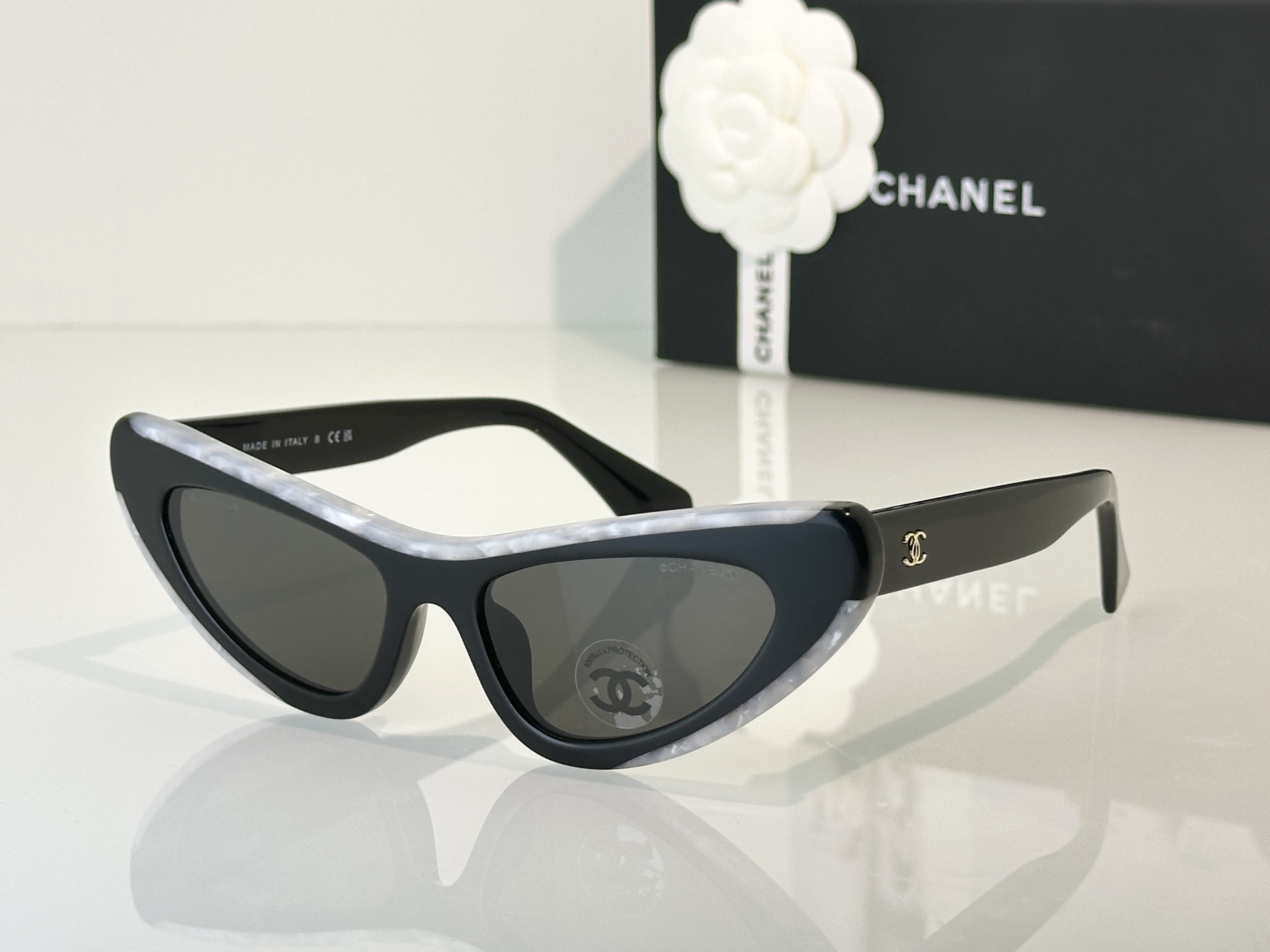 Chanel Sunglasses CH9203