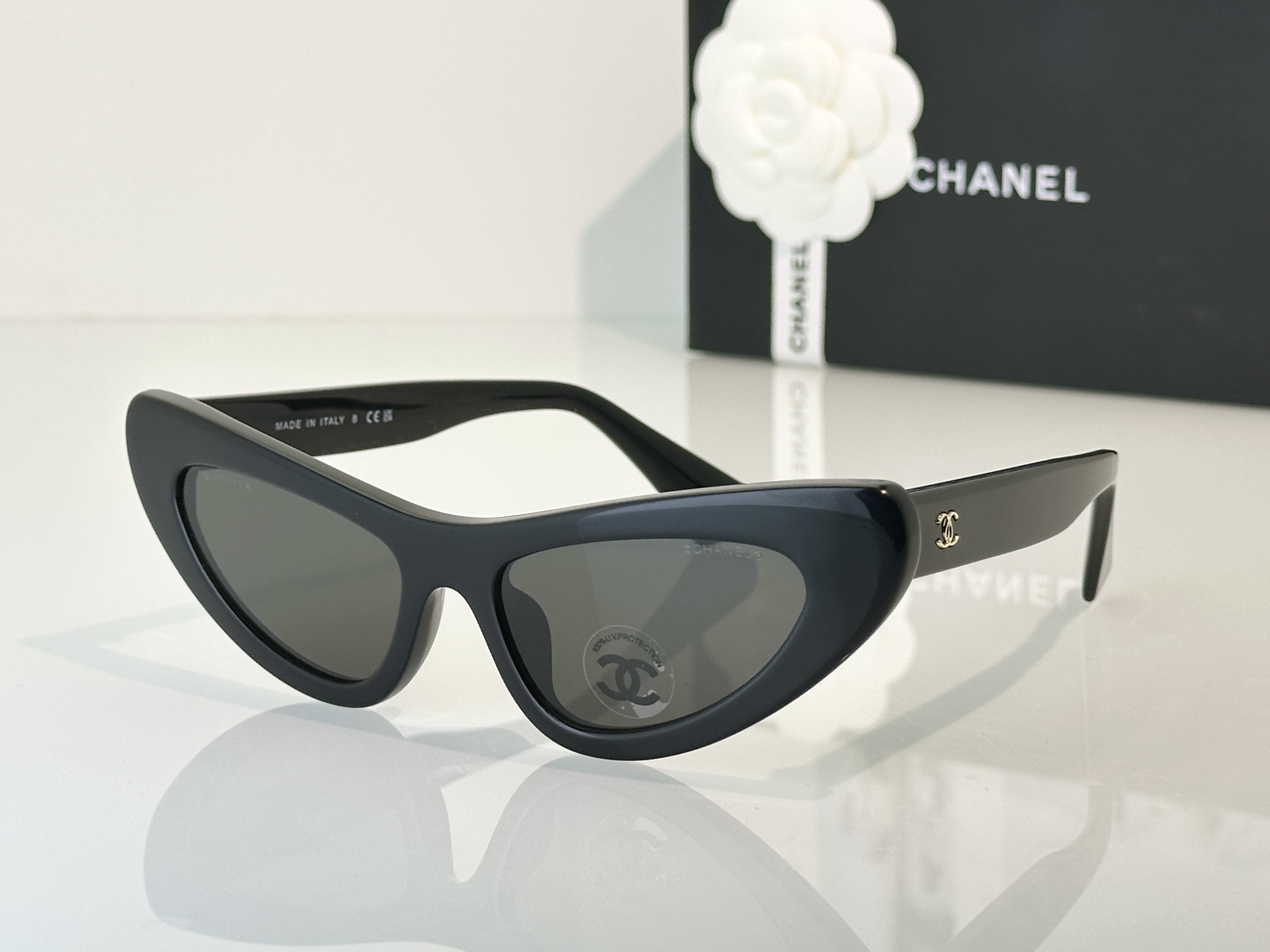 Chanel Sunglasses CH9203