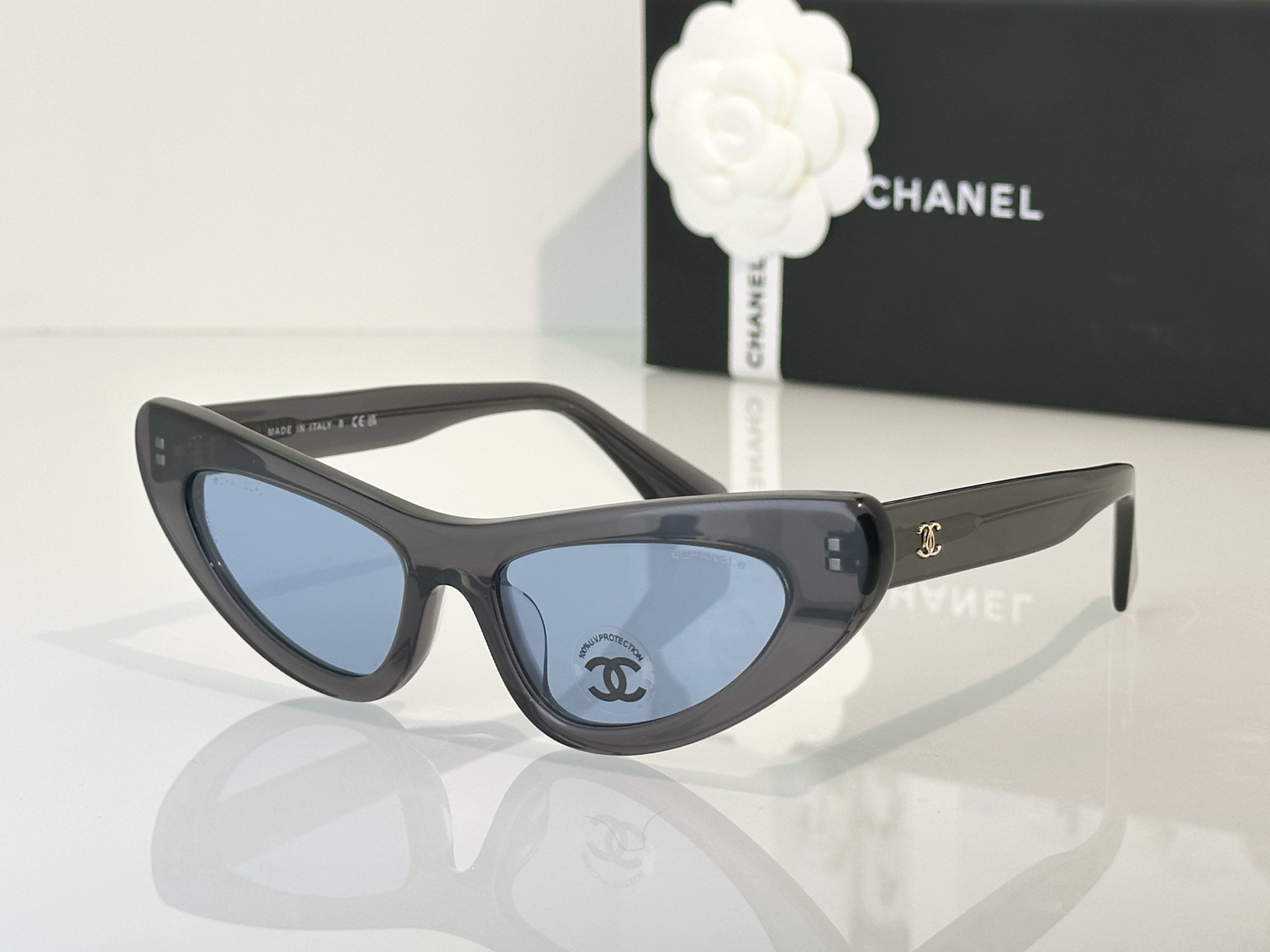 Chanel Sunglasses CH9203