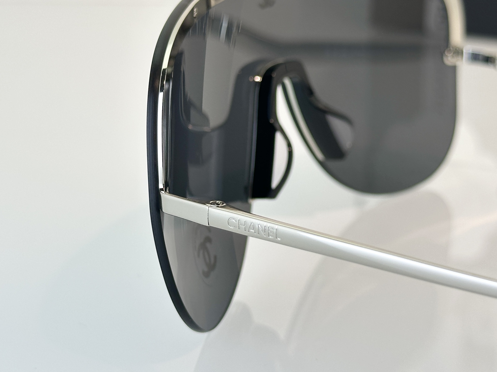 Chanel Sunglasses CH9590