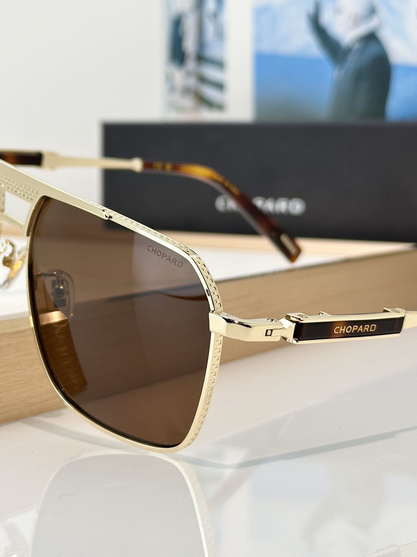 Designer Sunglasses SCHL31V