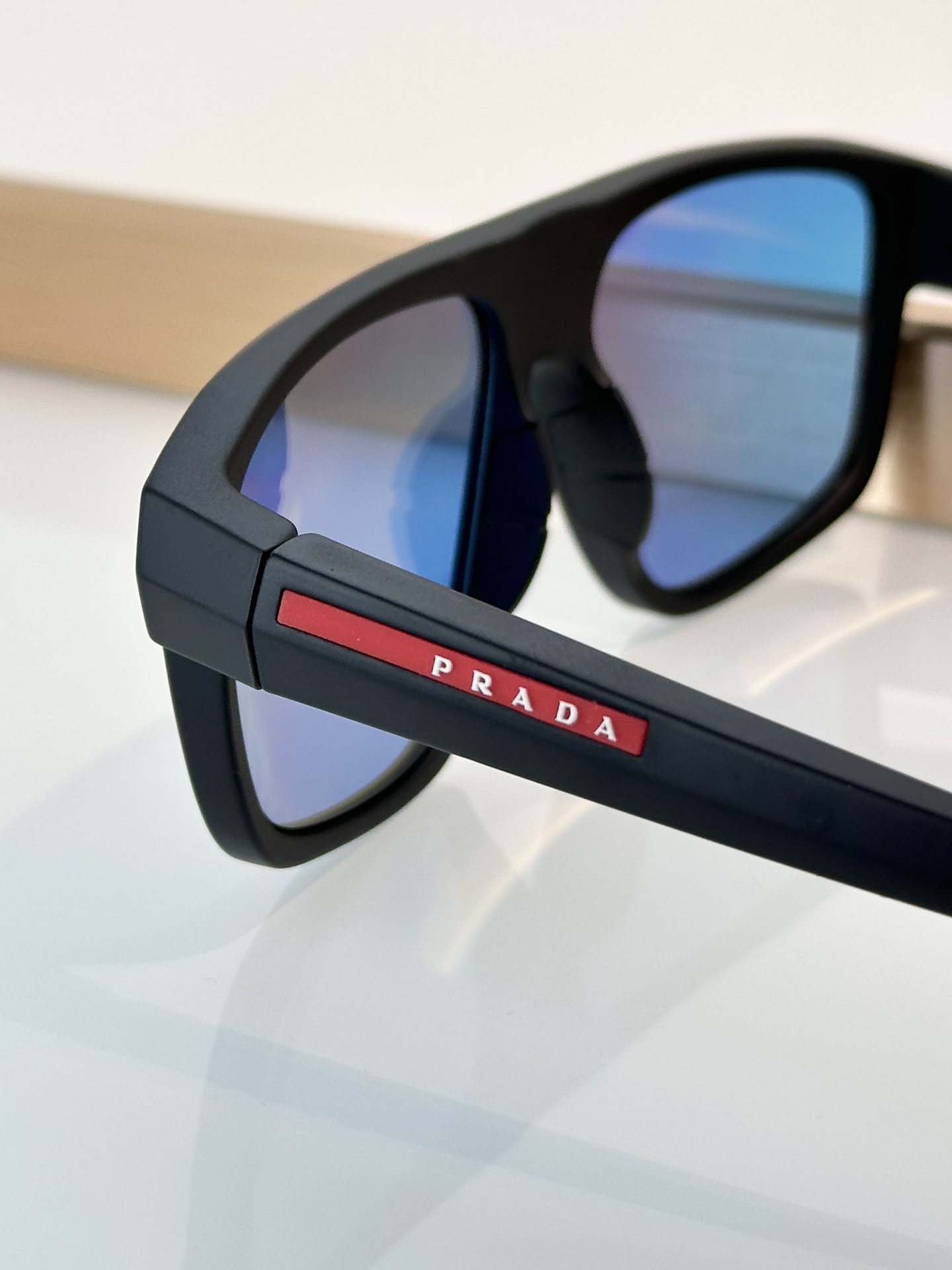Designer Sunglasses SPS