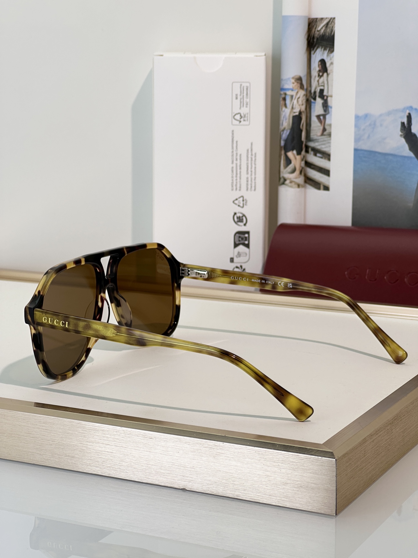 Gucci Sunglasses GG1042S