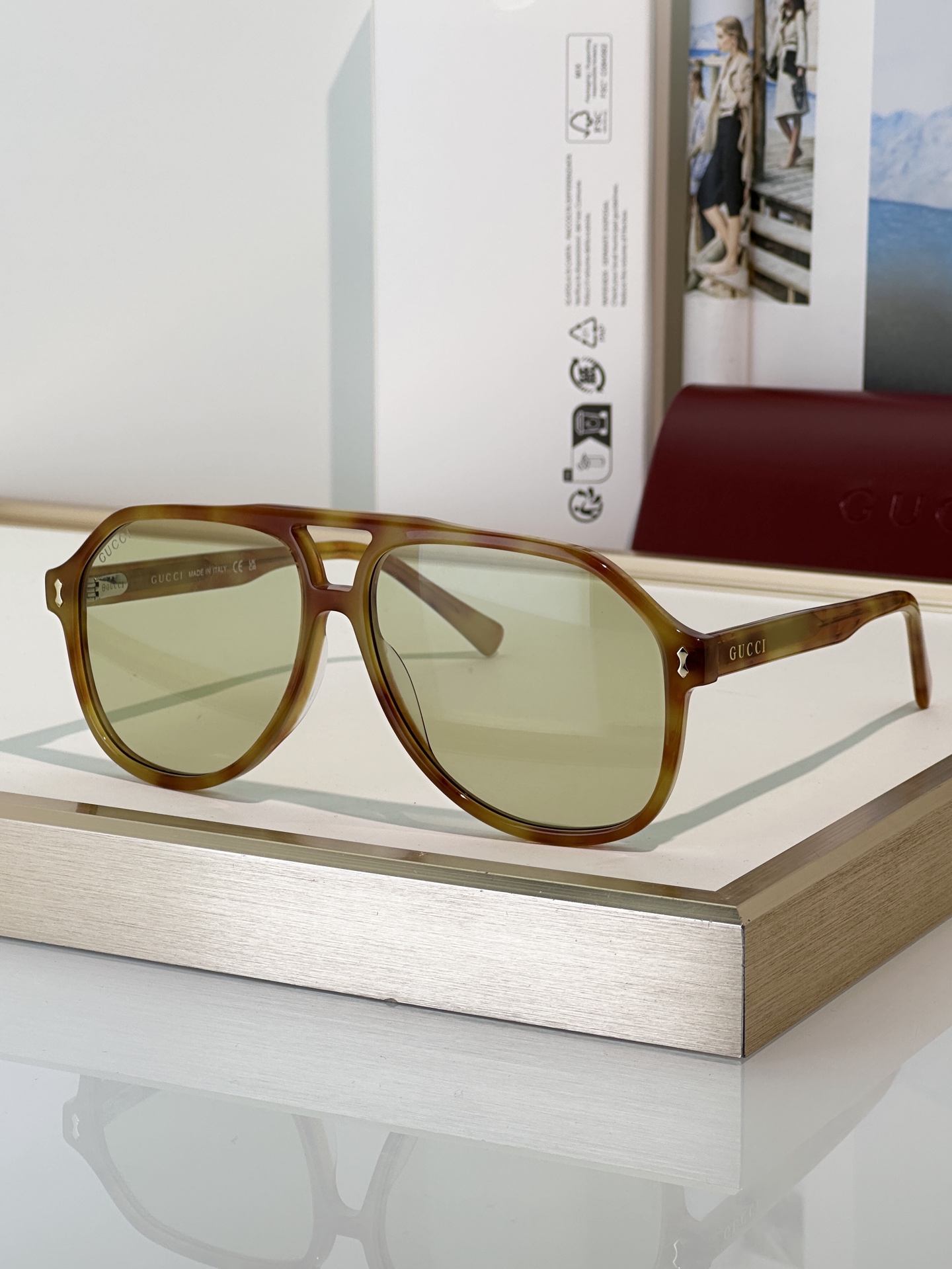 Gucci Sunglasses GG1042S
