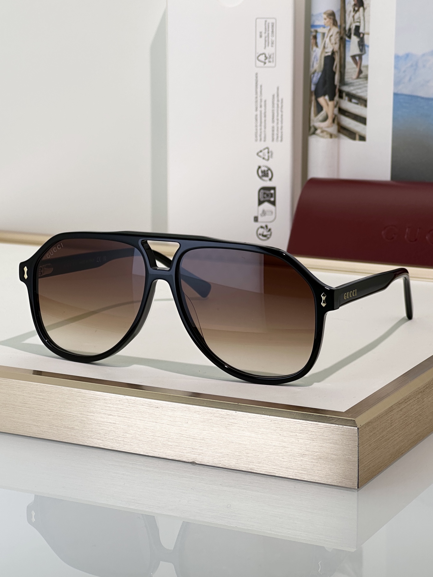 Gucci Sunglasses GG1042S