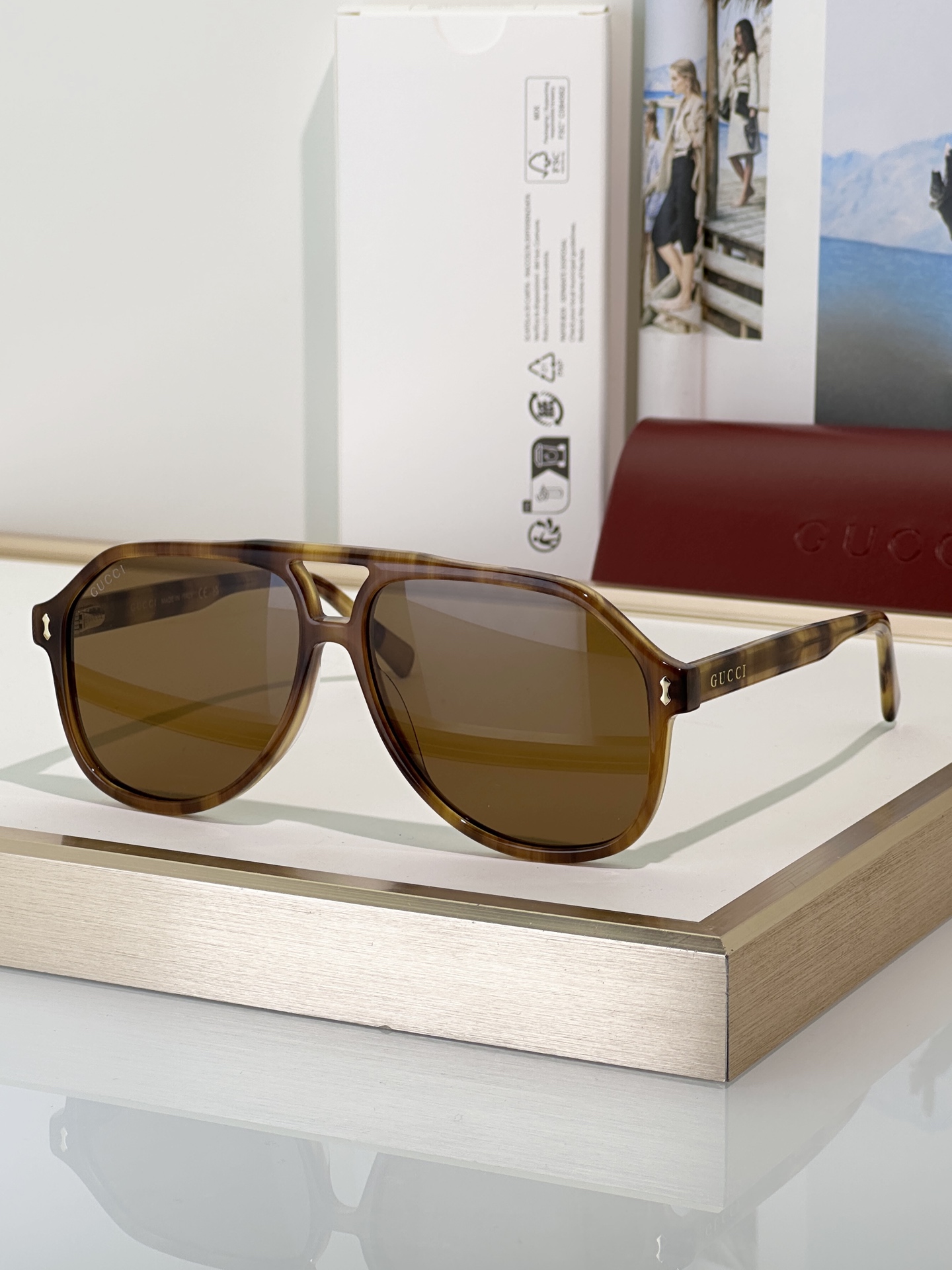 Gucci Sunglasses GG1042S