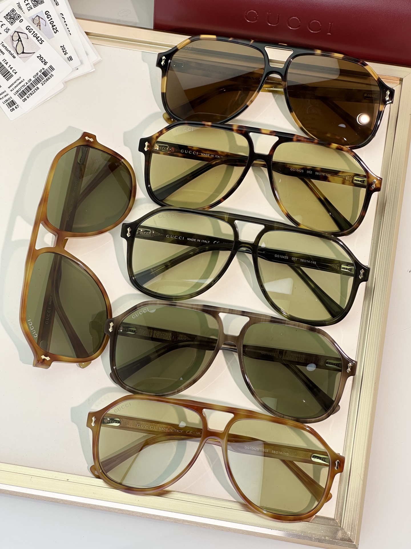 Gucci Sunglasses GG1042S