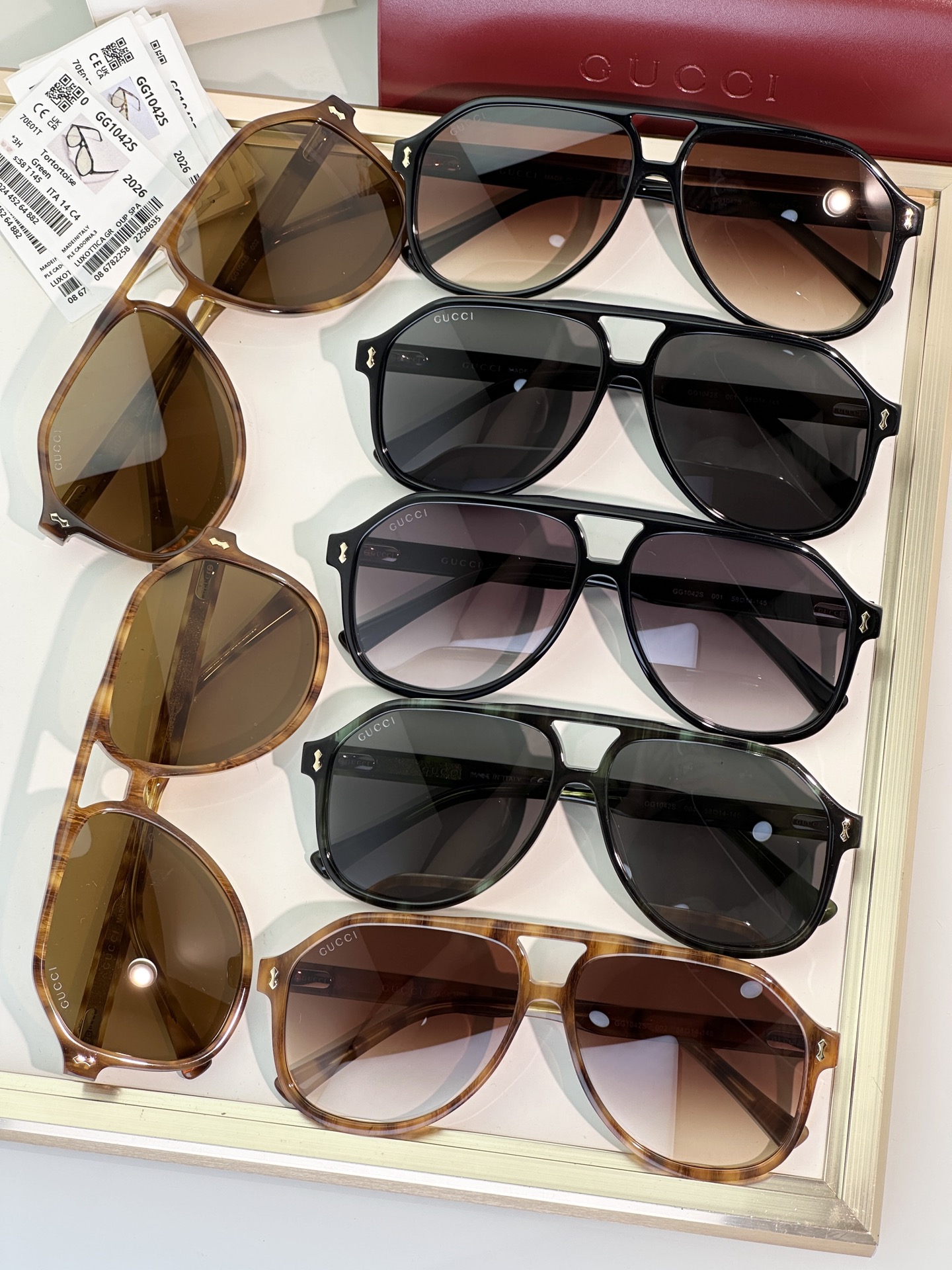 Gucci Sunglasses GG1042S