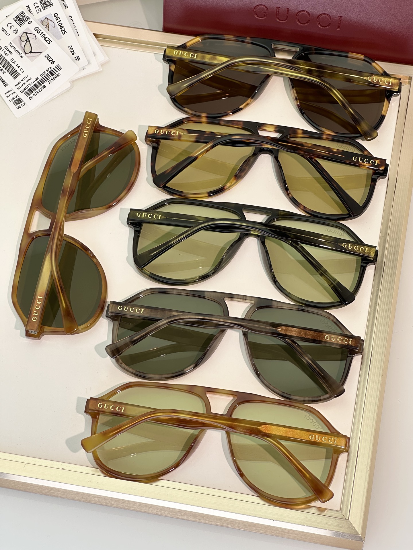 Gucci Sunglasses GG1042S