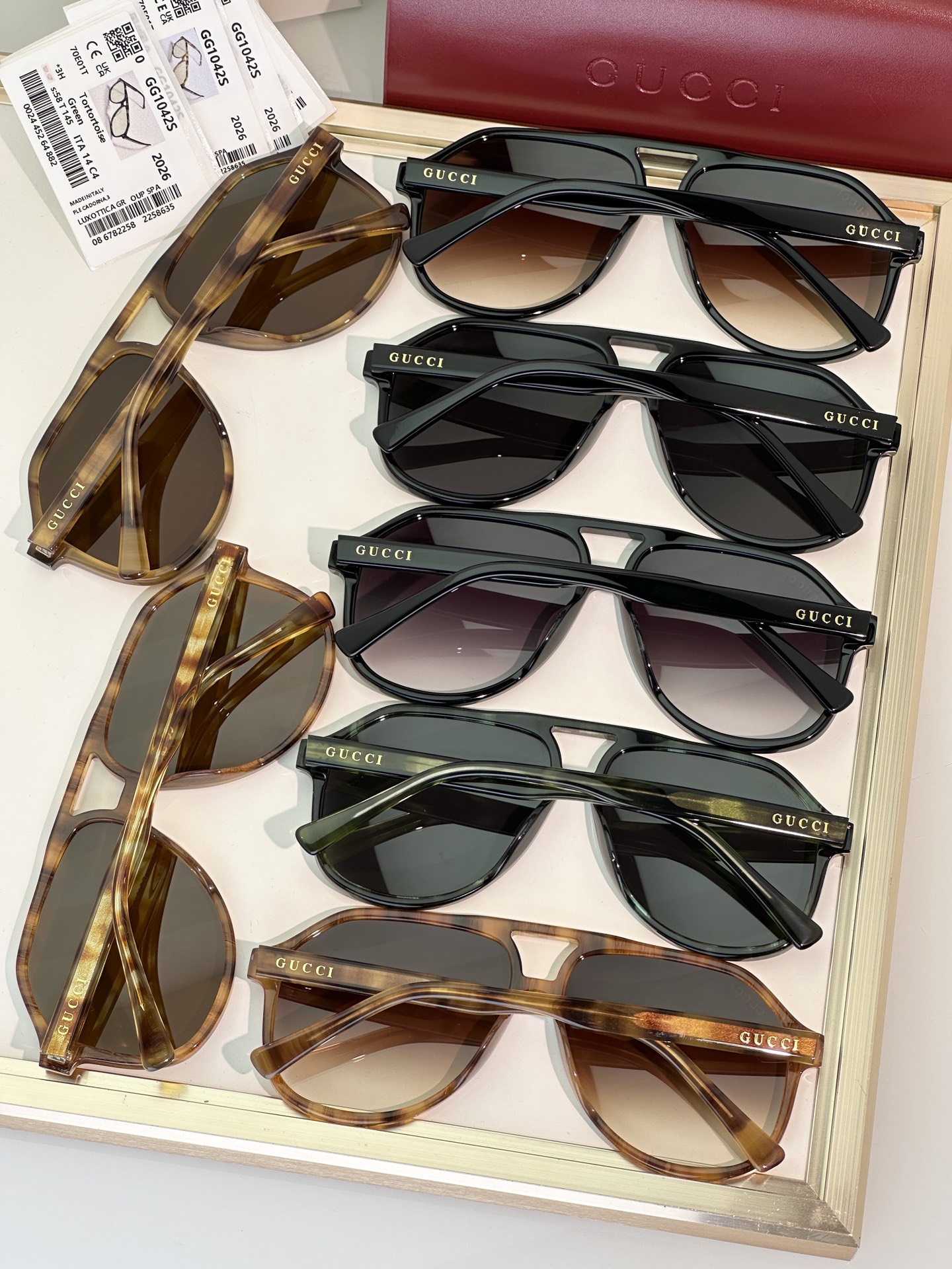 Gucci Sunglasses GG1042S