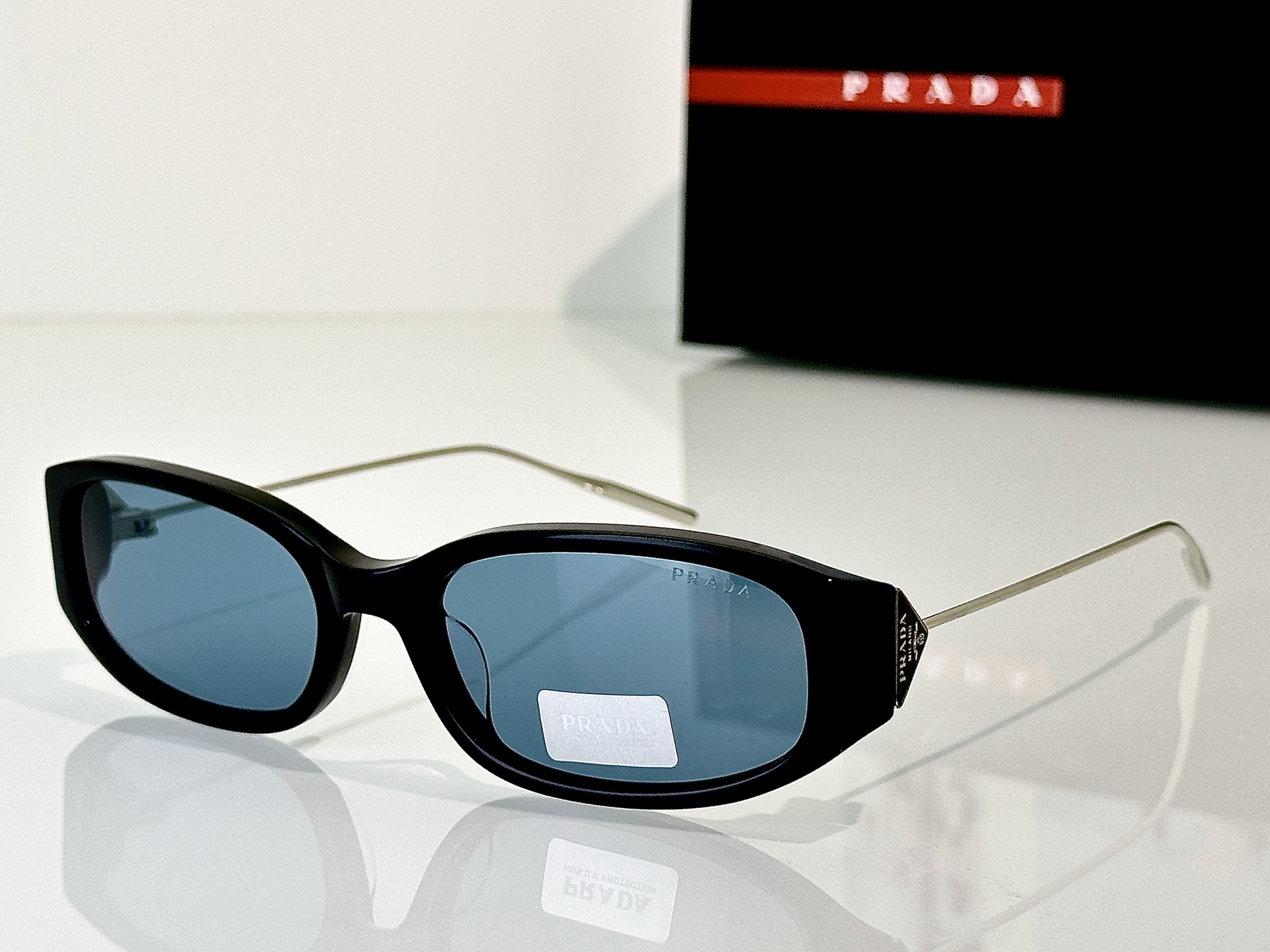 Prada Sunglasses PRD25S