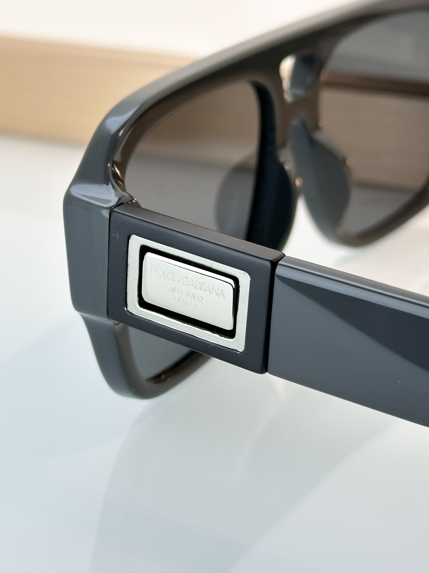 Designer Sunglasses DG4506