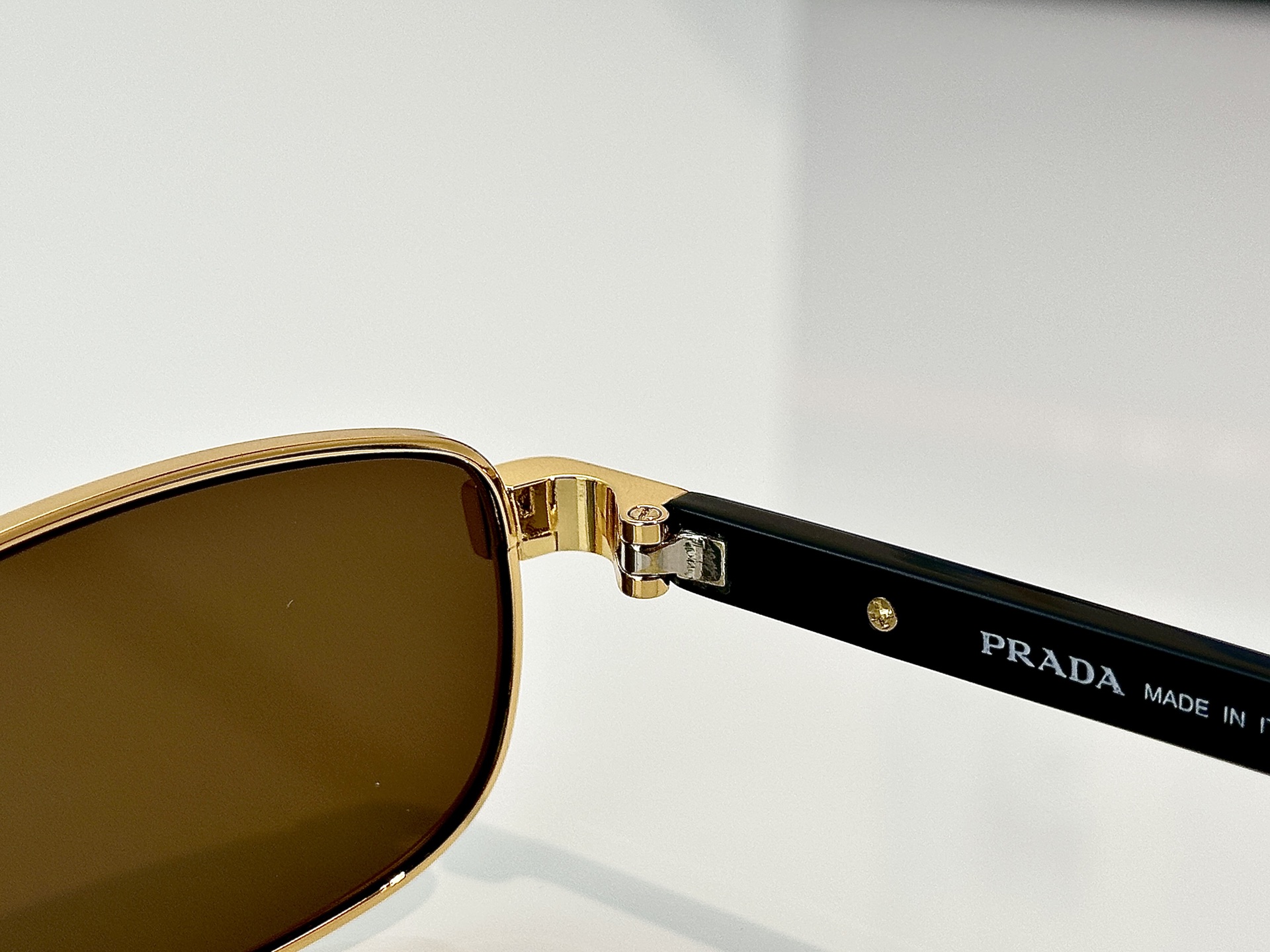 Prada Sunglasses Mod