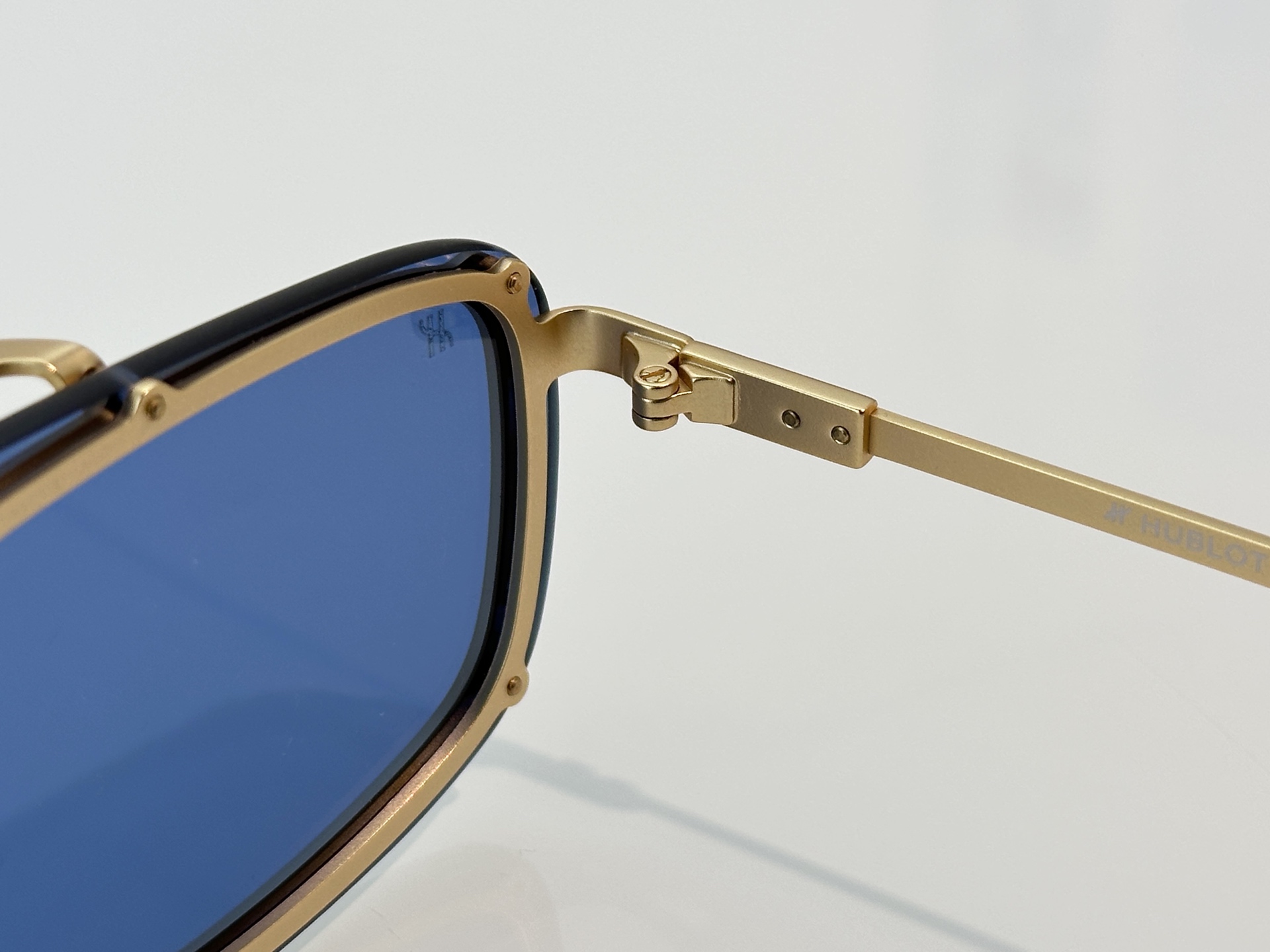 Designer Sunglasses H040