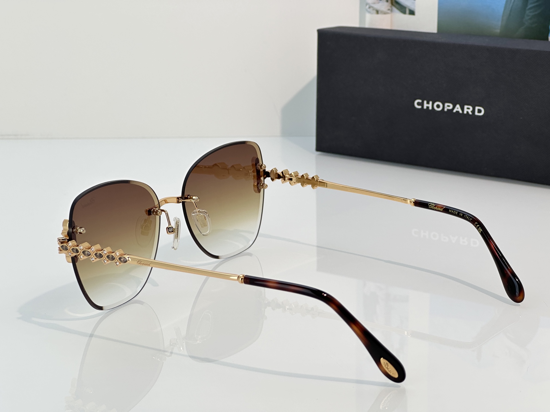 Designer Sunglasses VCH2006