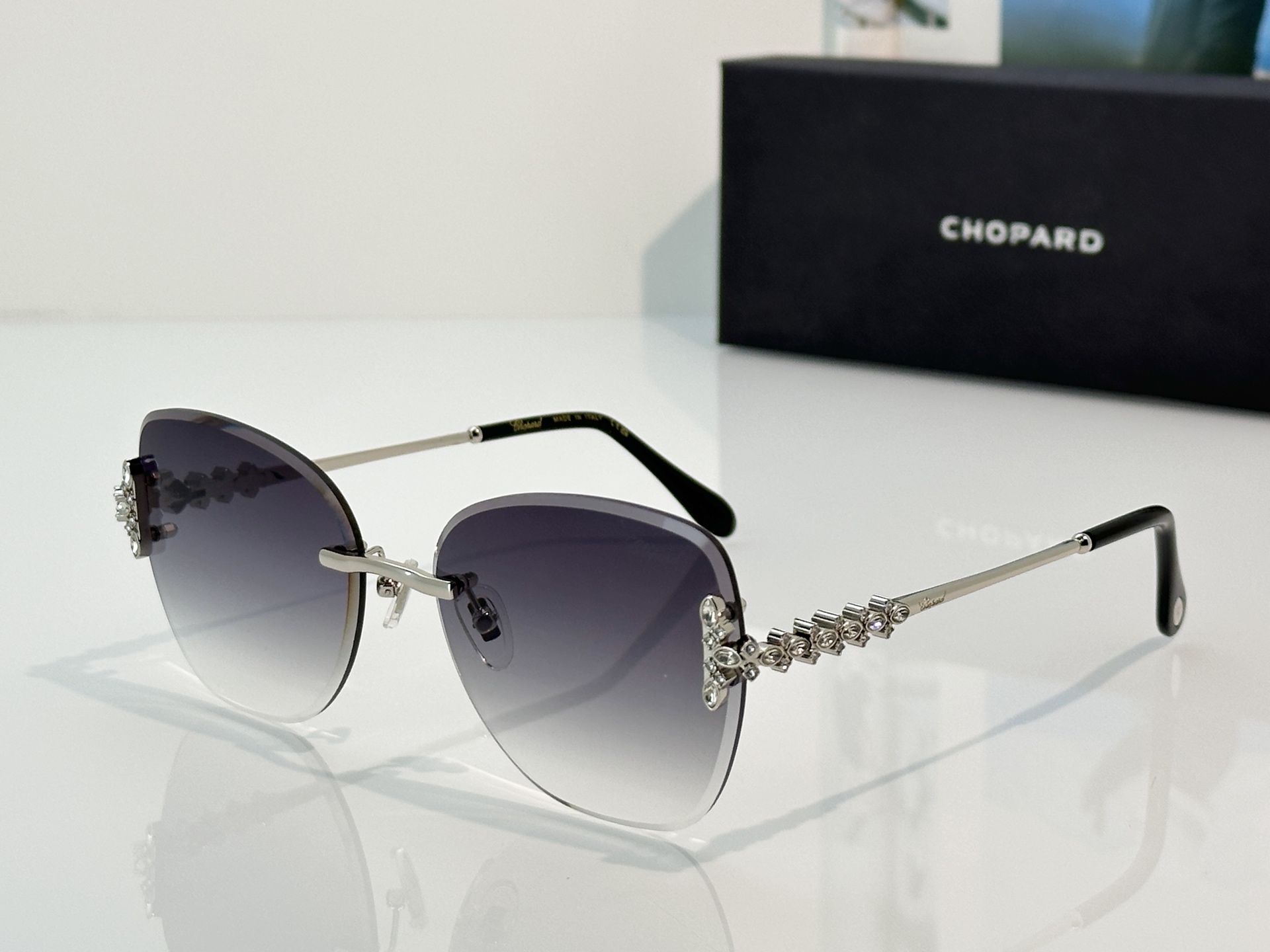 Designer Sunglasses VCH2006