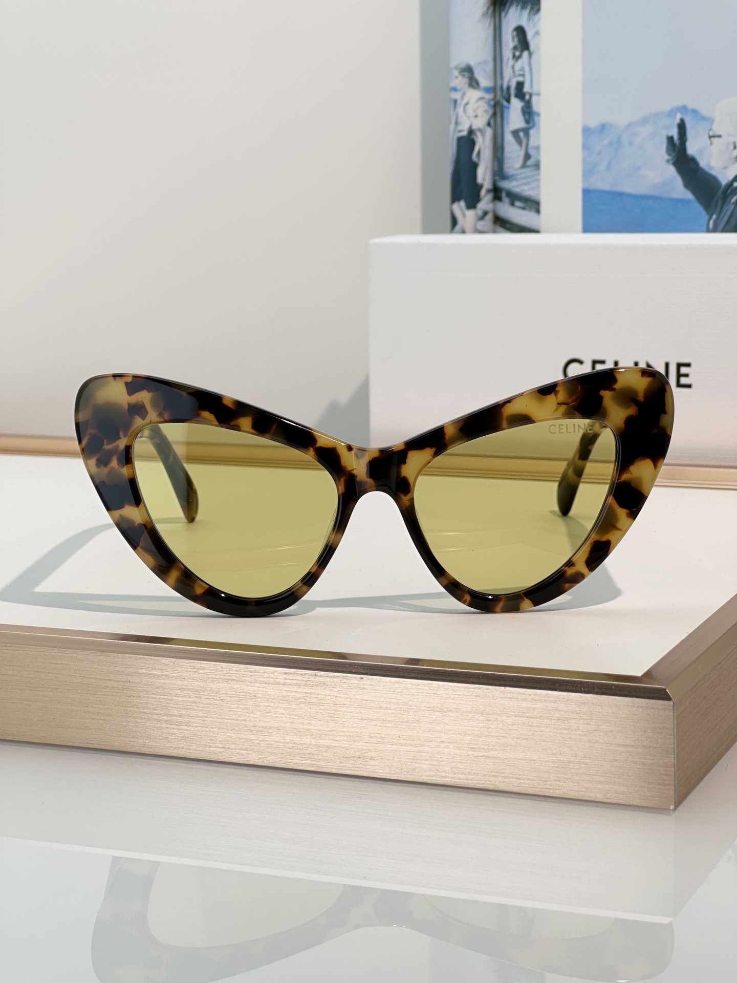 Designer Sunglasses CL40339U