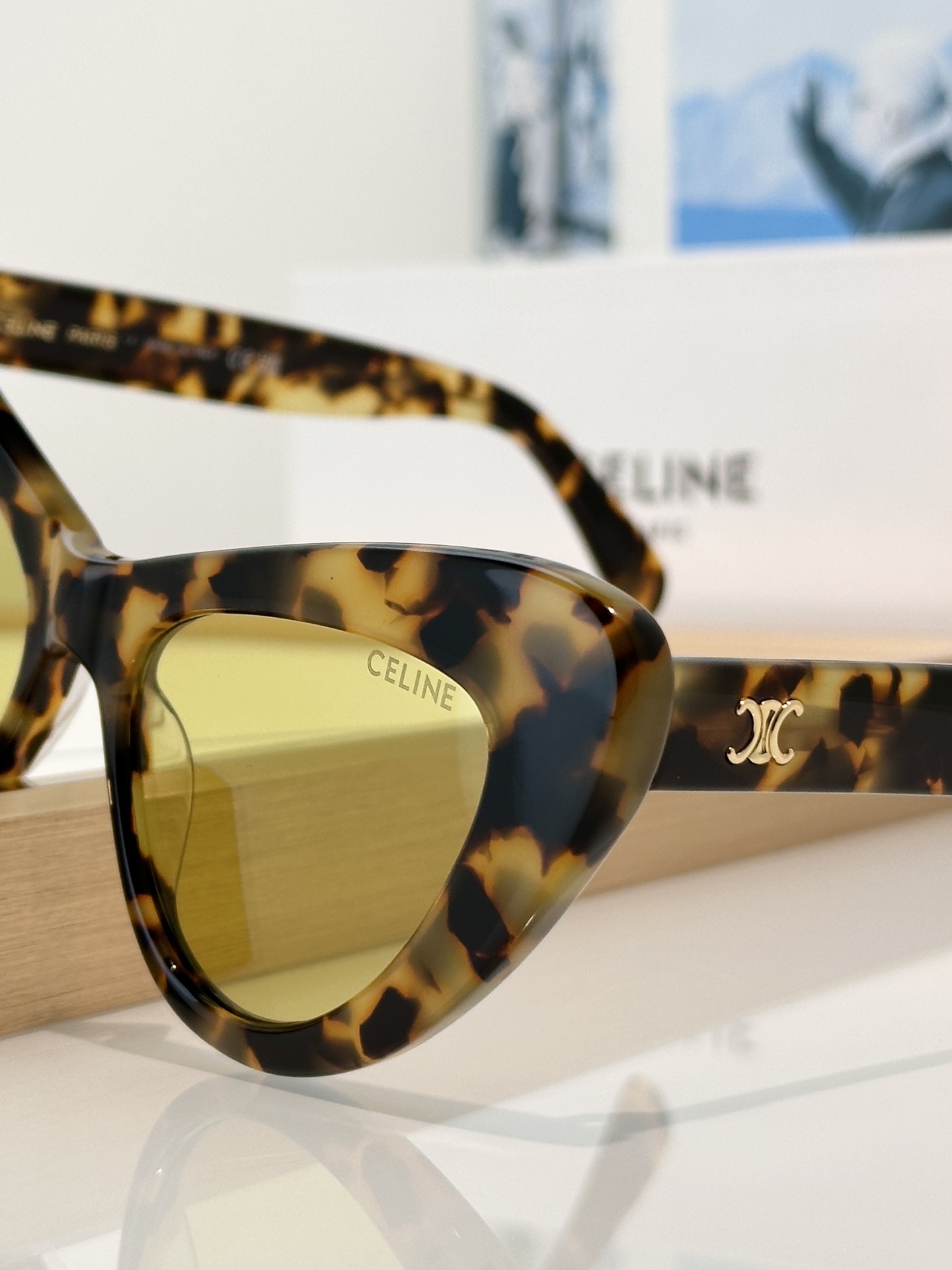 Designer Sunglasses CL40339U