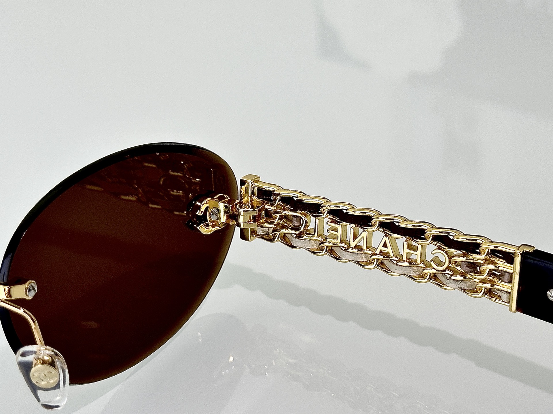 Chanel Sunglasses CH1901Q