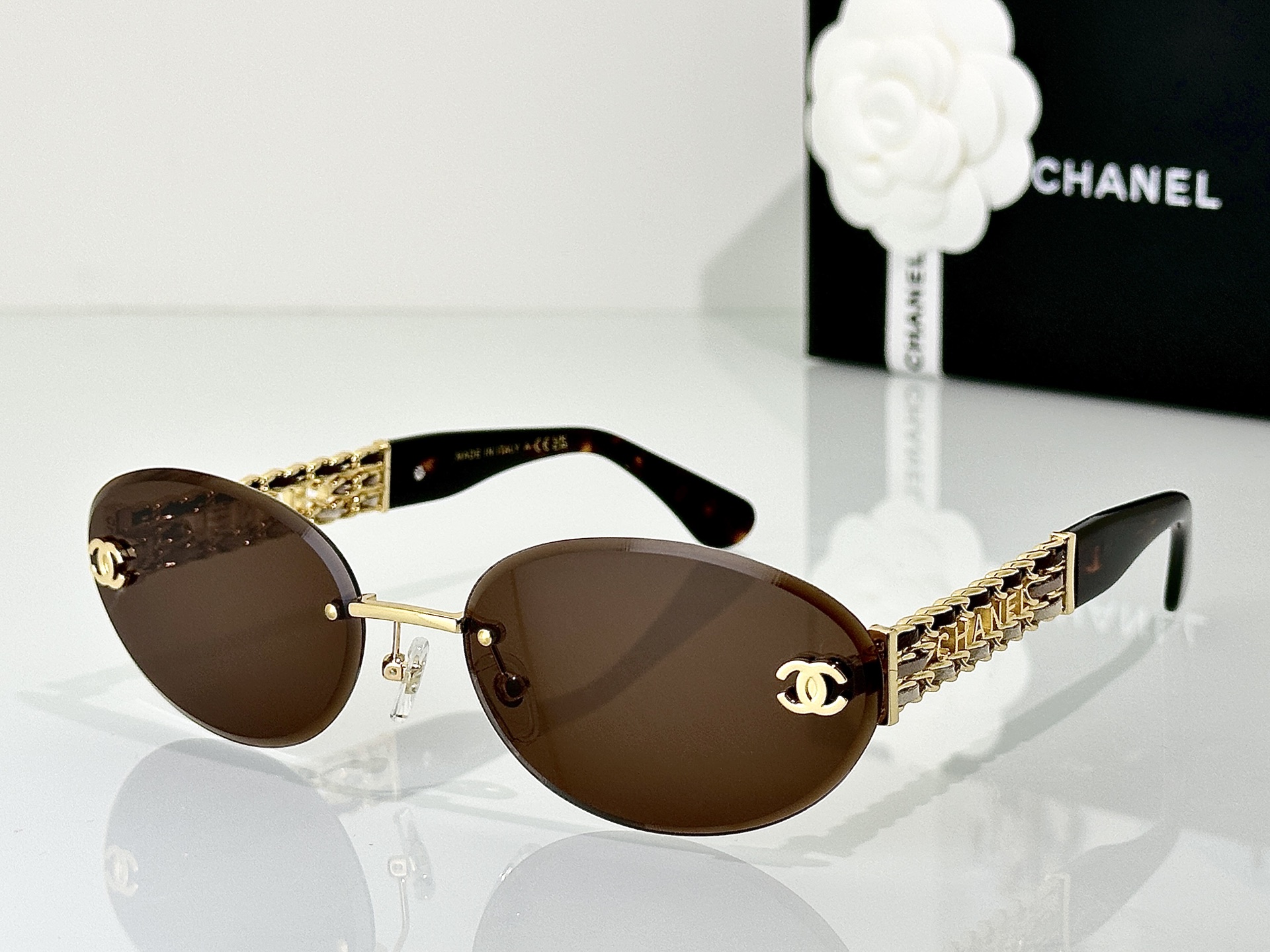 Chanel Sunglasses CH1901Q