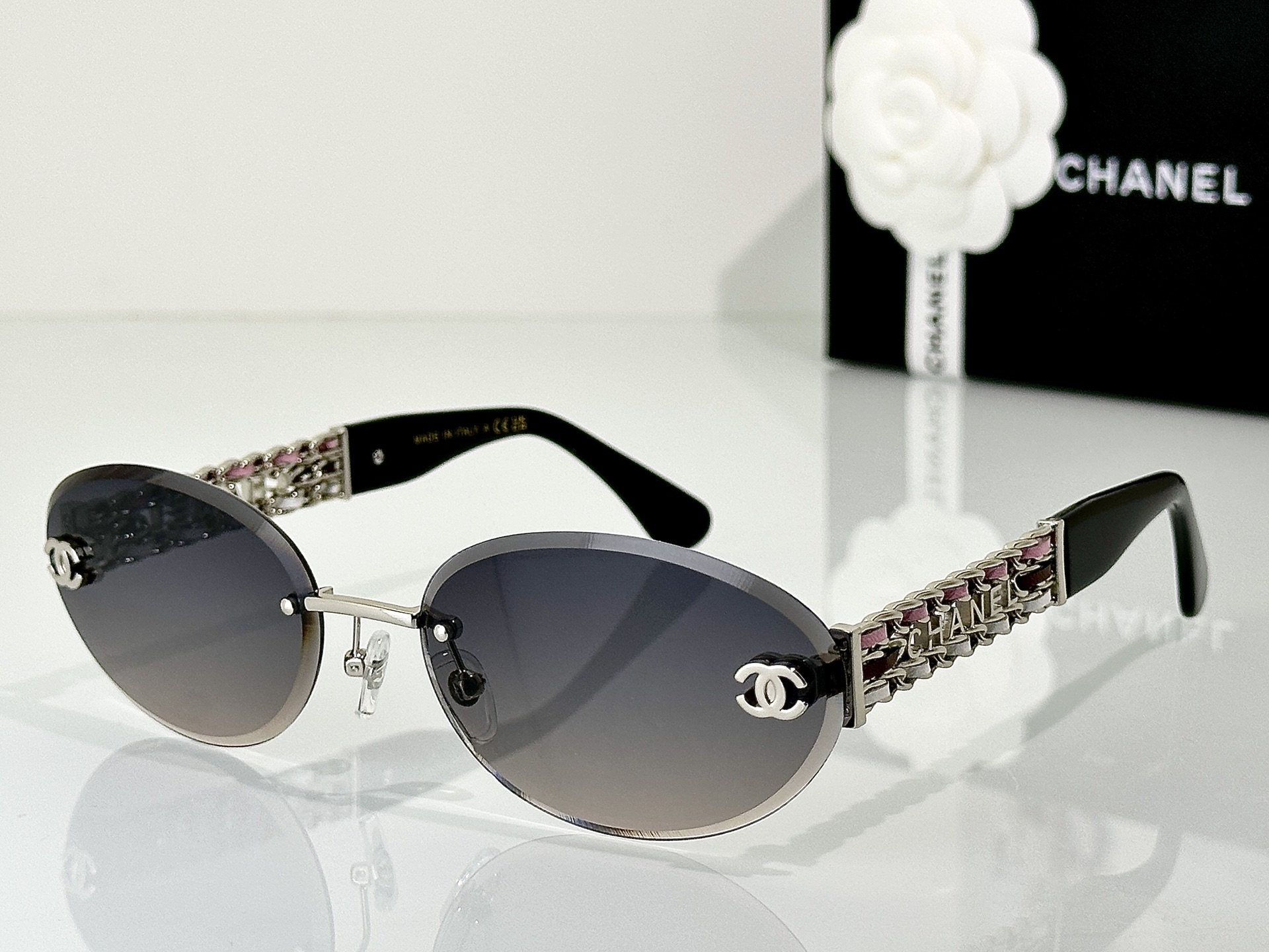 Chanel Sunglasses CH1901Q