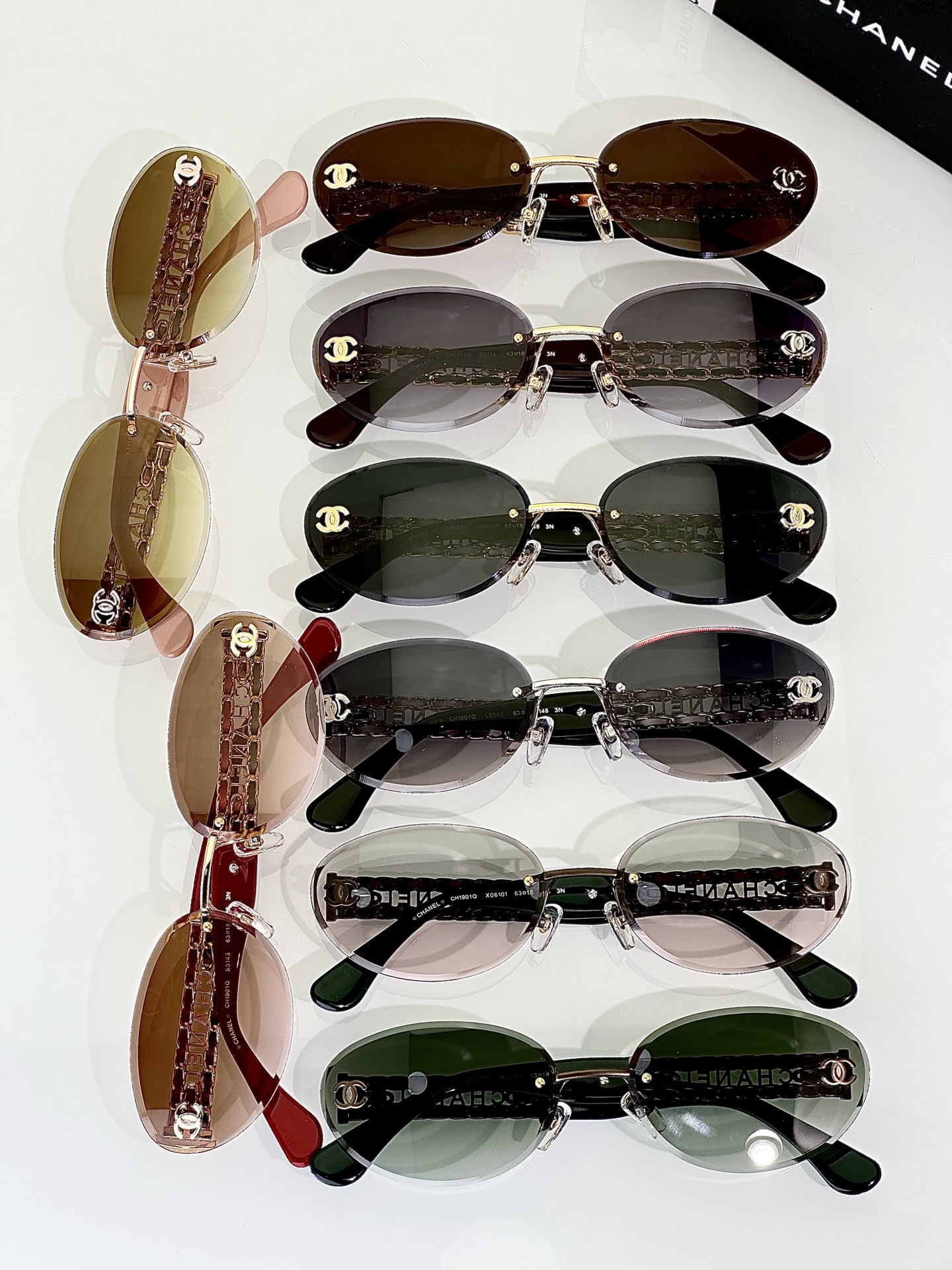 Chanel Sunglasses CH1901Q