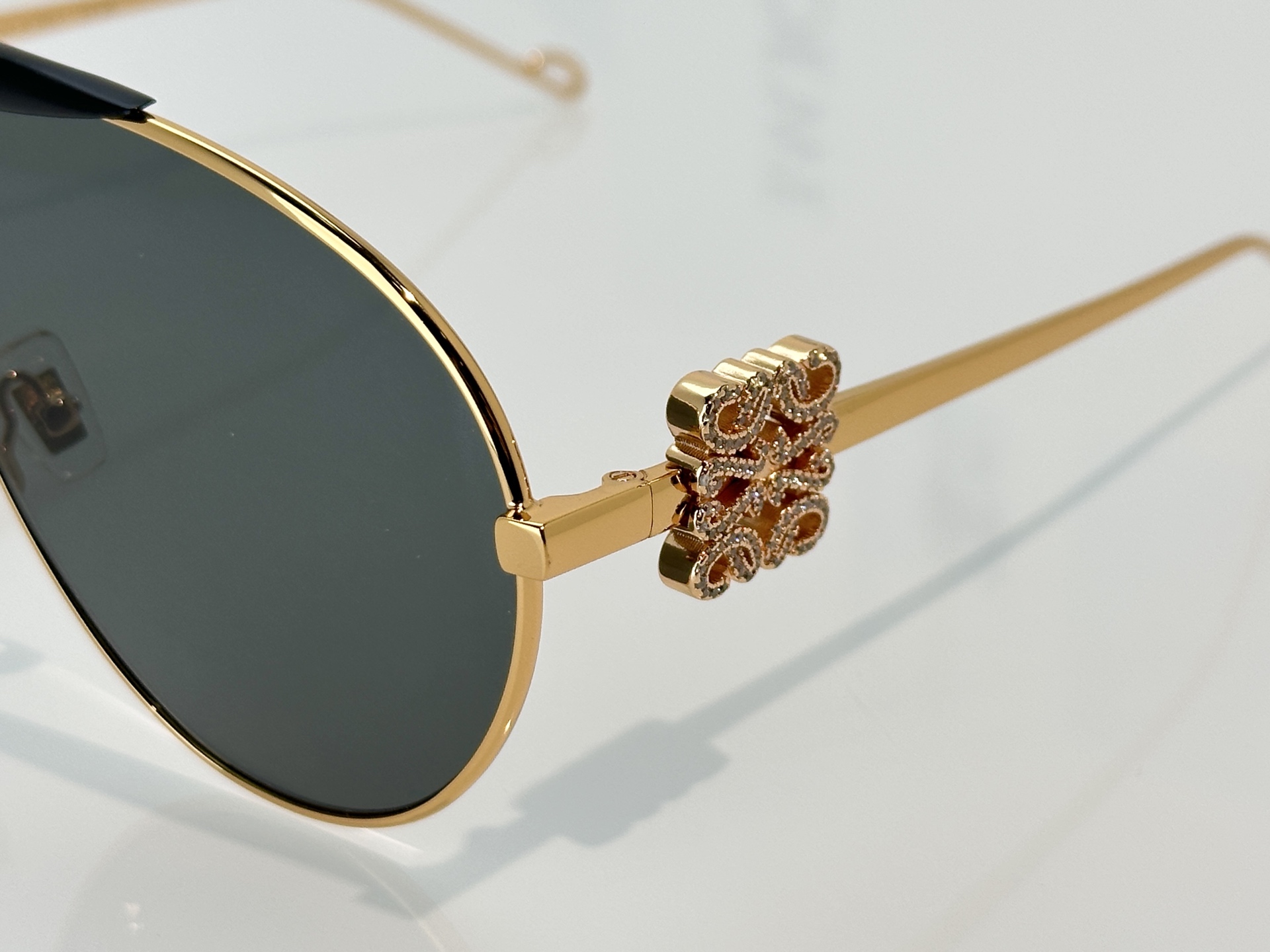 Designer Sunglasses LW1736LS