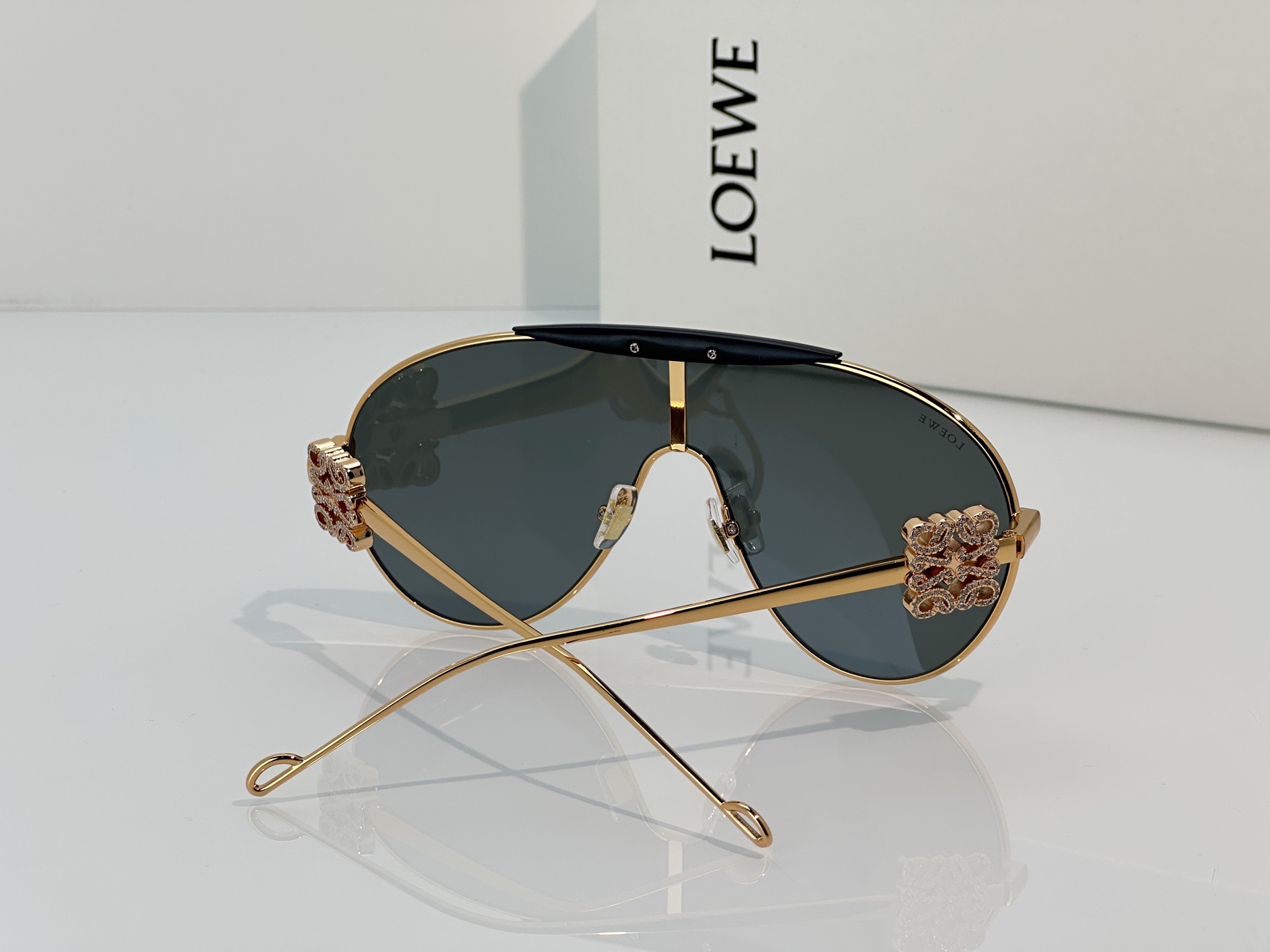 Designer Sunglasses LW1736LS