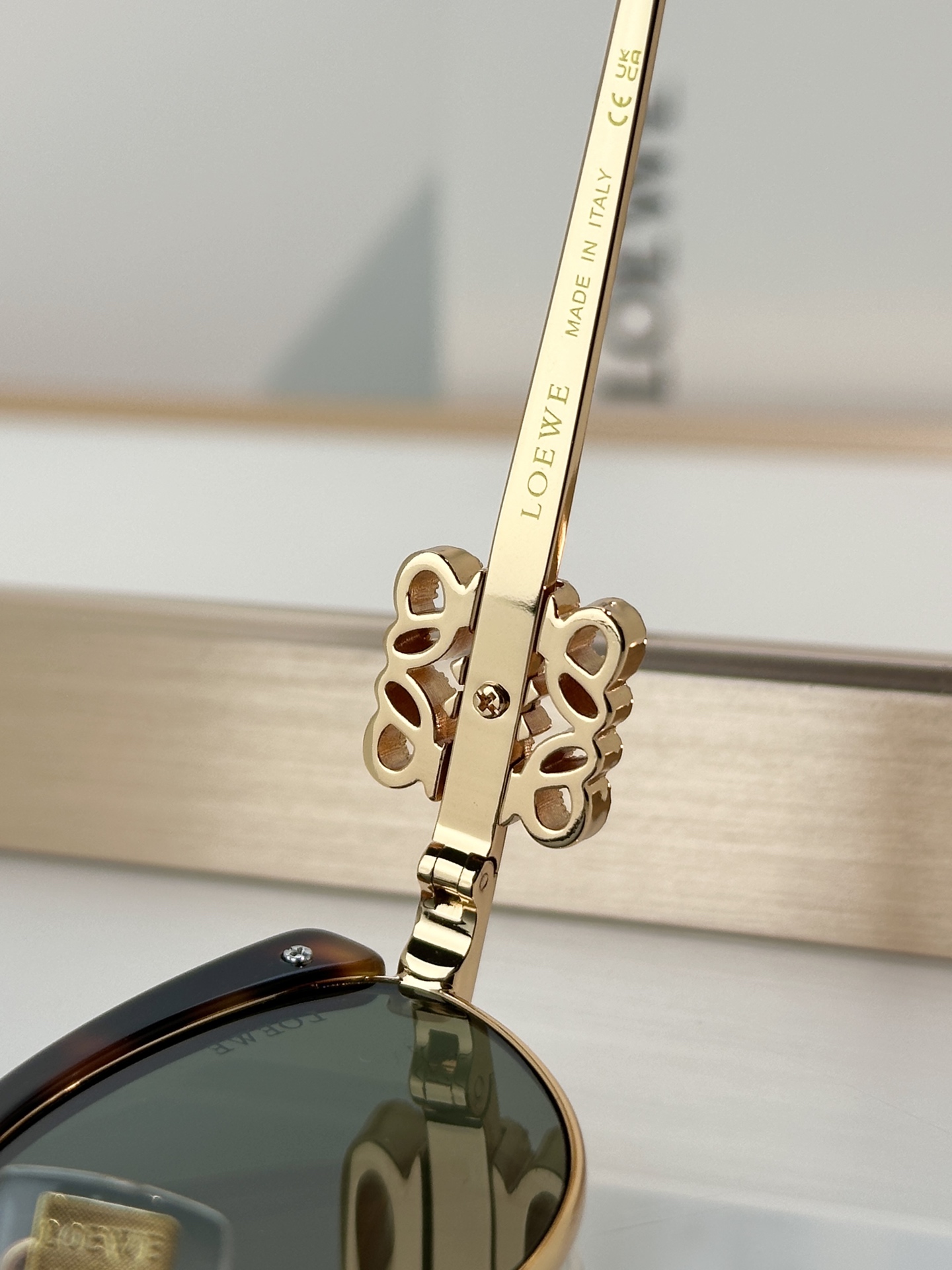 Designer Sunglasses LW1738LS