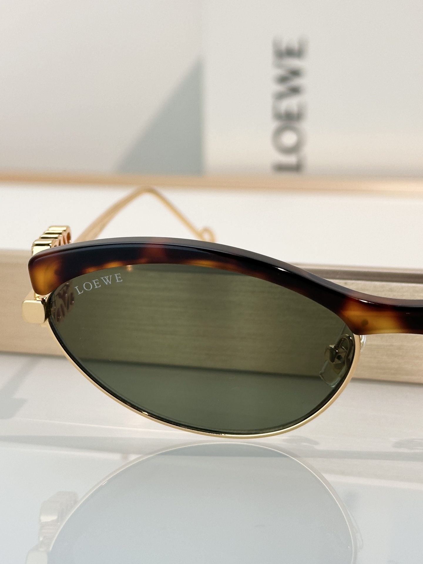 Designer Sunglasses LW1738LS