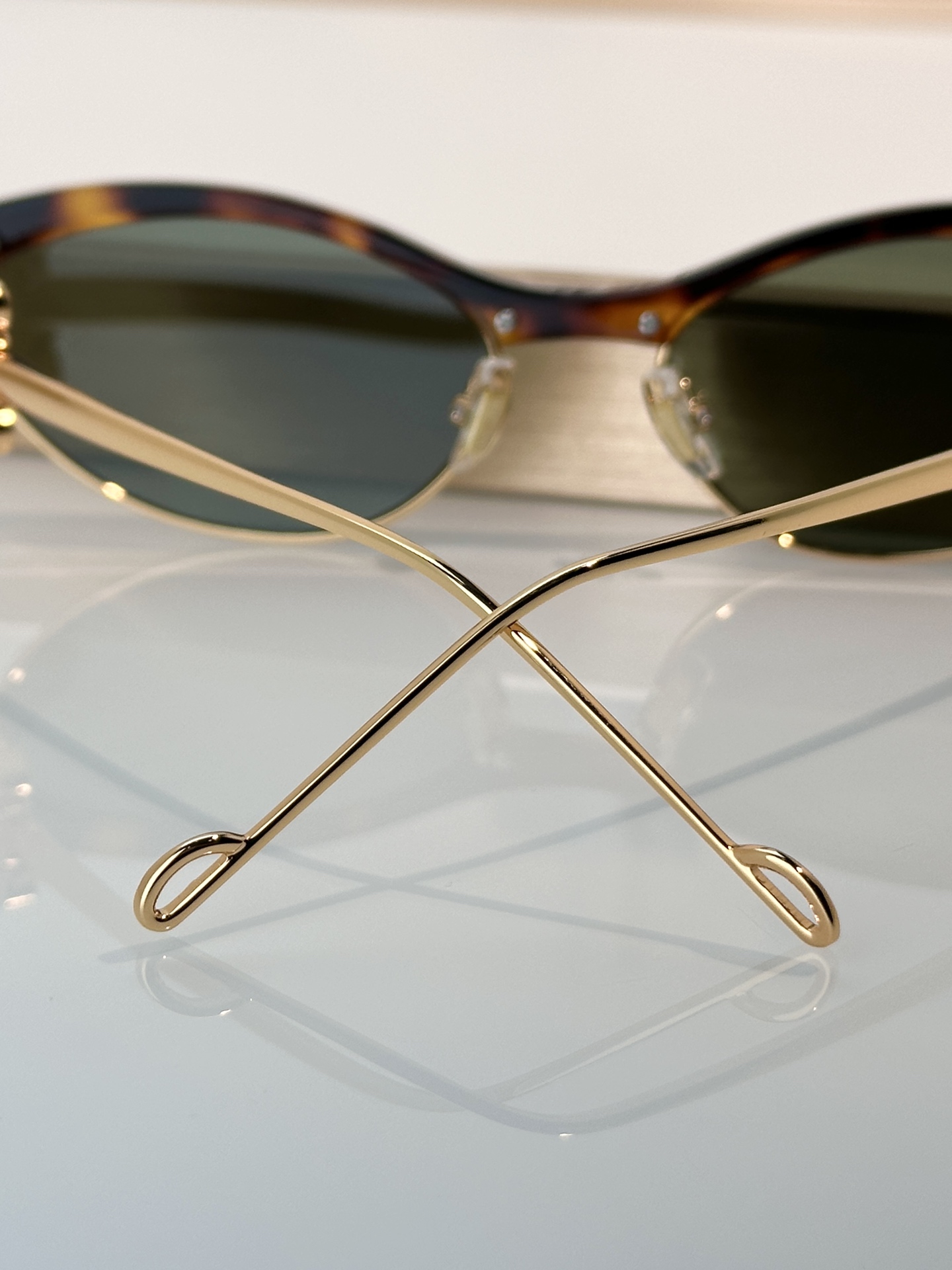 Designer Sunglasses LW1738LS