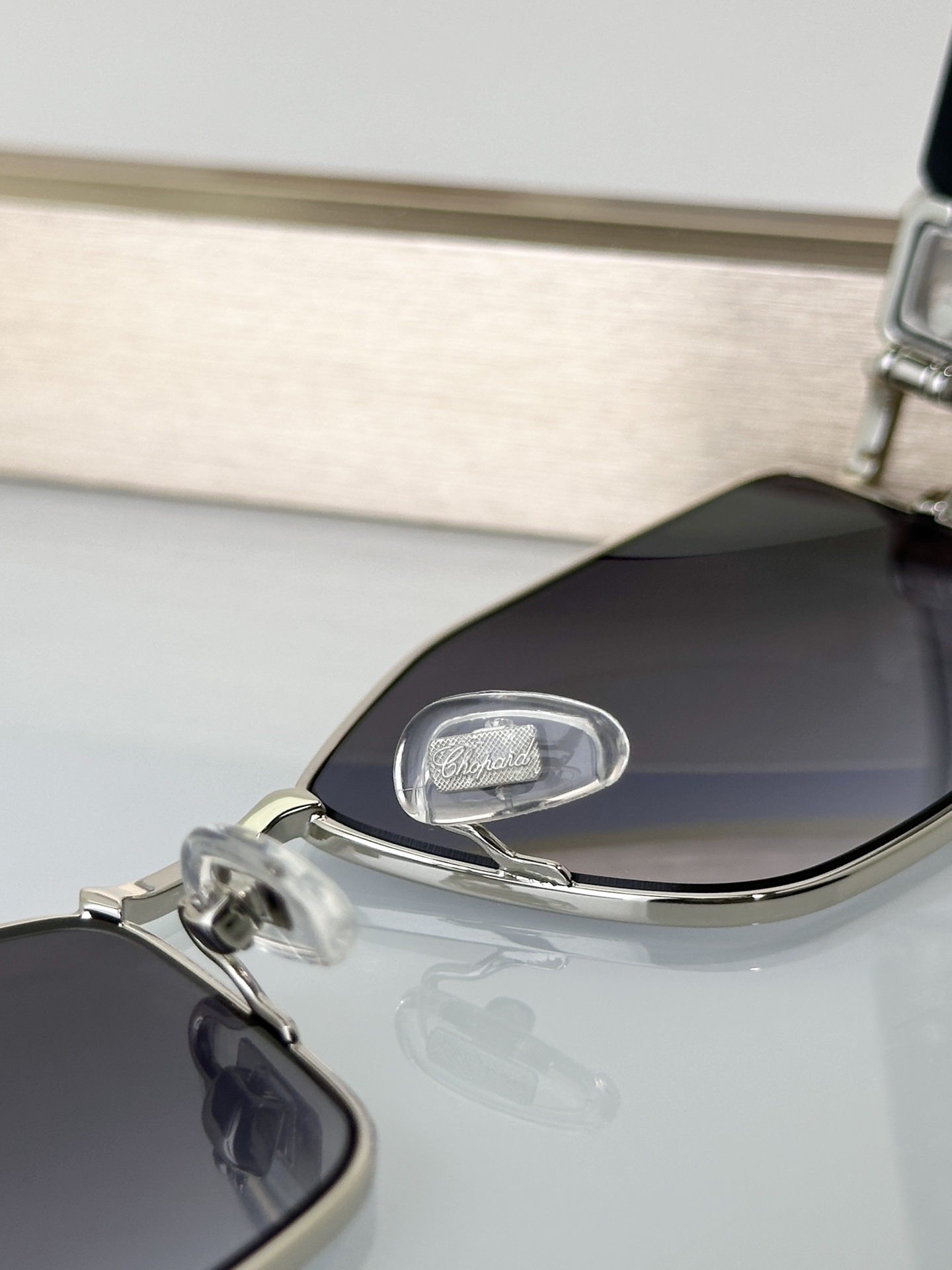 Designer Sunglasses SCHM13S