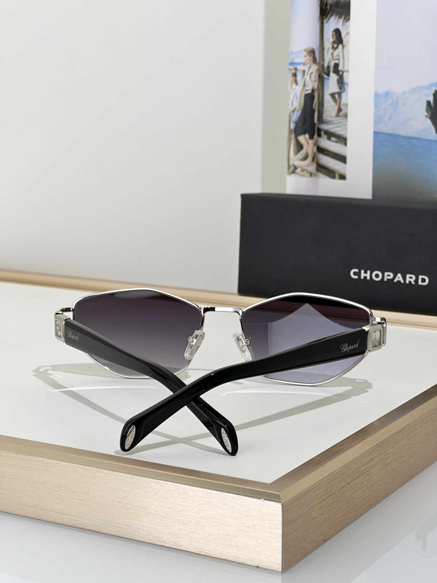 Designer Sunglasses SCHM13S