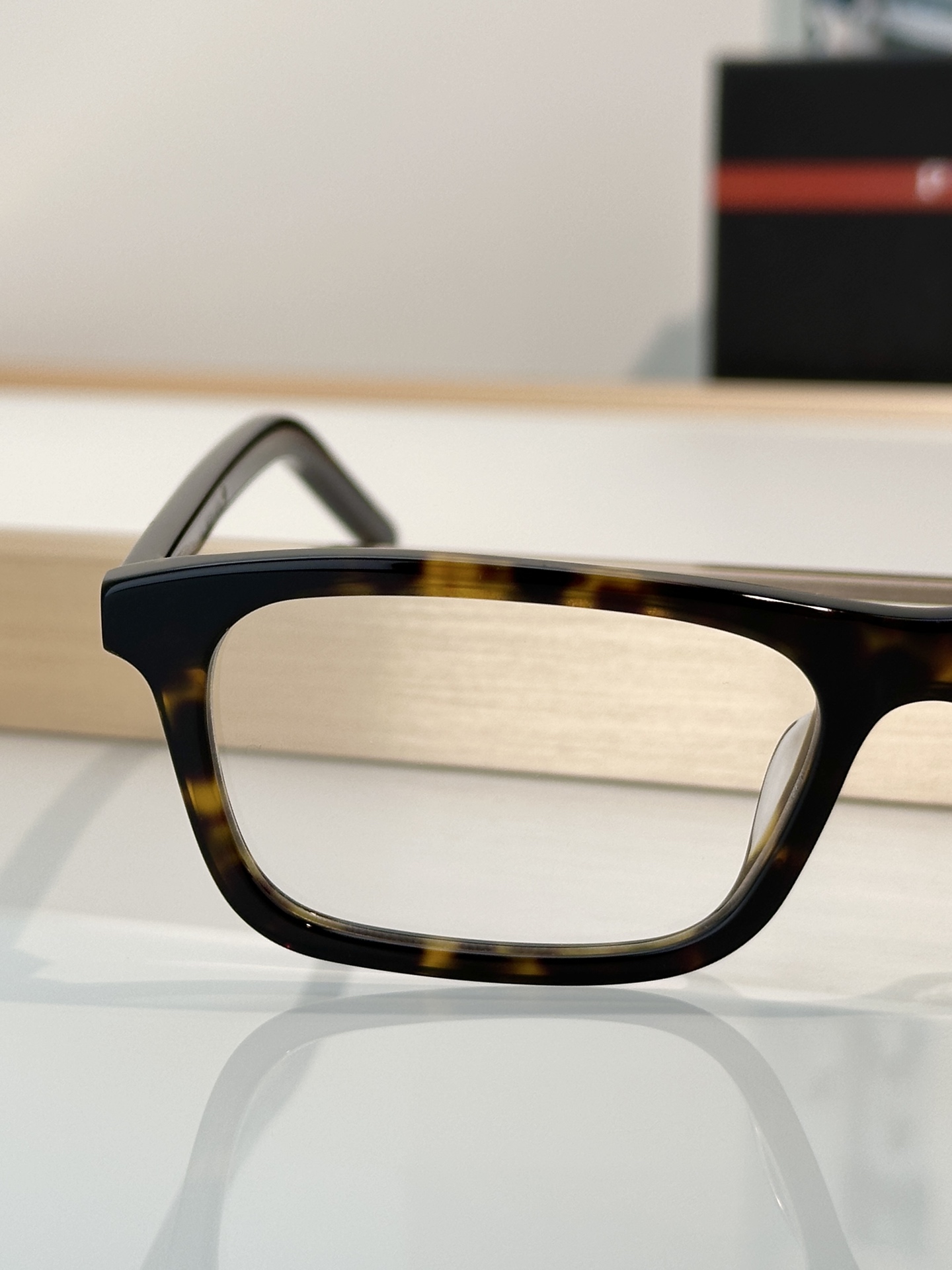 Designer Sunglasses VPR