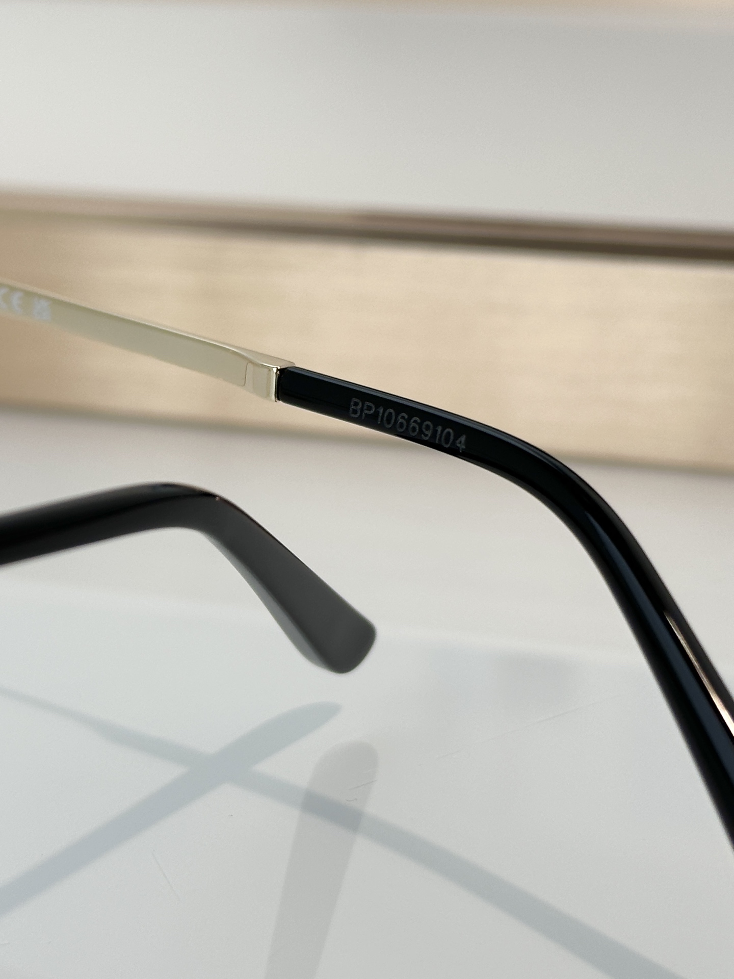 Designer Sunglasses VPR