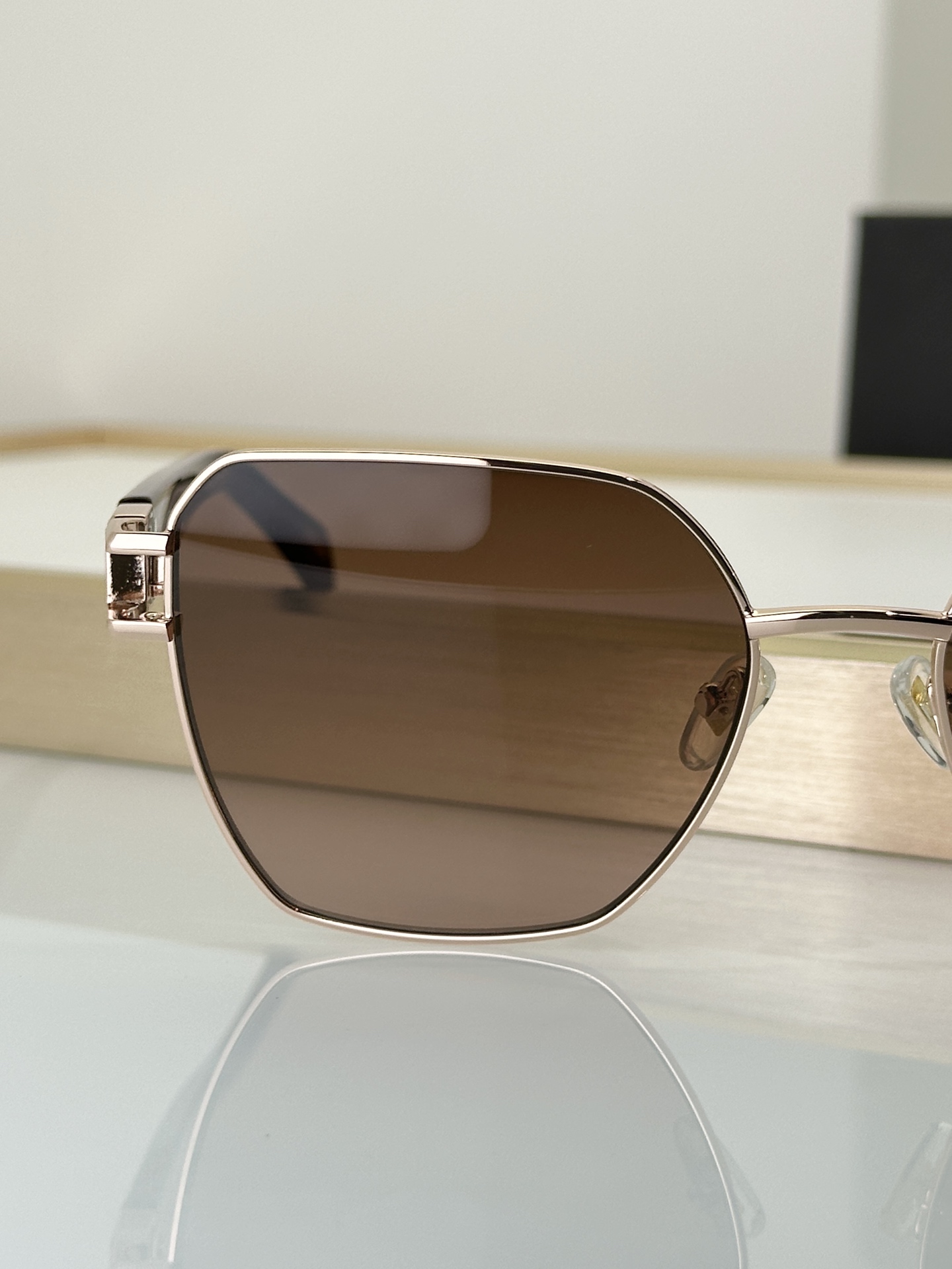 Designer Sunglasses SCHM22S
