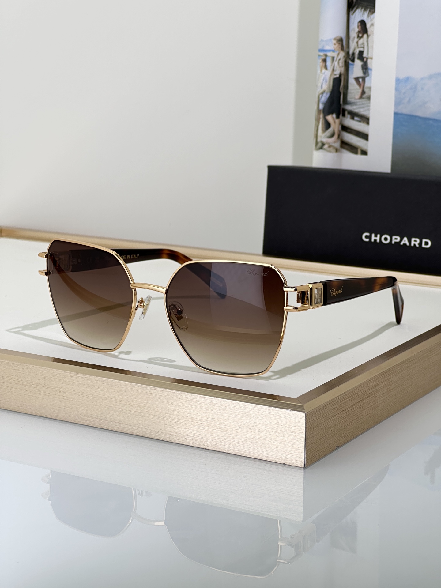 Designer Sunglasses SCHM22S