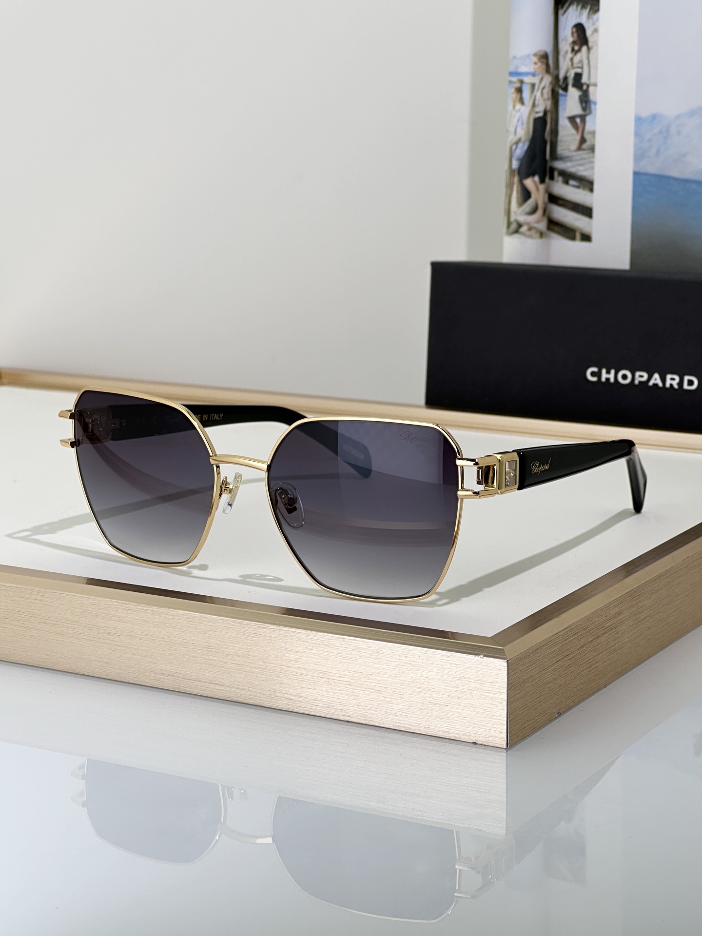 Designer Sunglasses SCHM22S