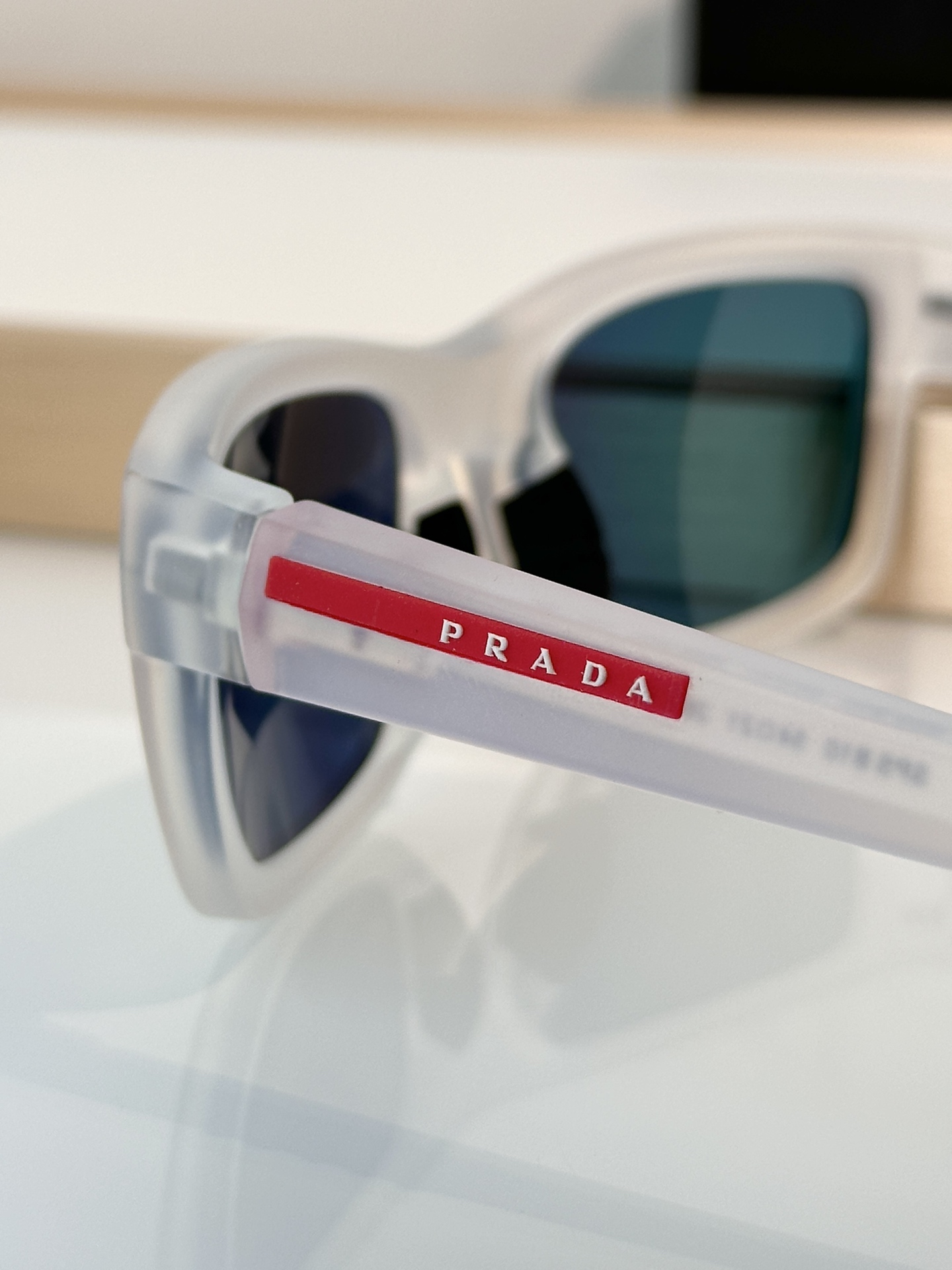 Designer Sunglasses SPS